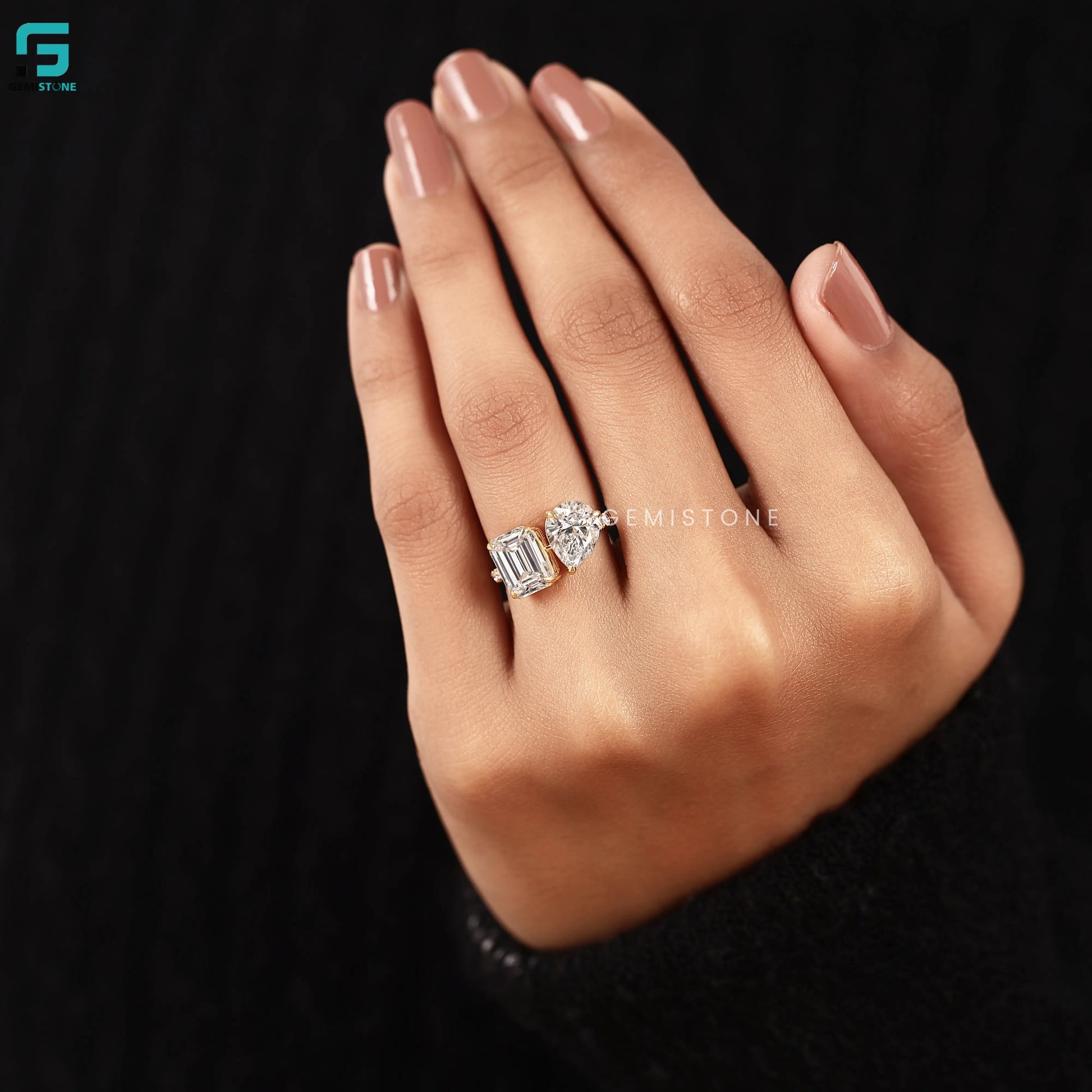4CT Emerald And Pear Lab Diamond Toi Et Moi Ring