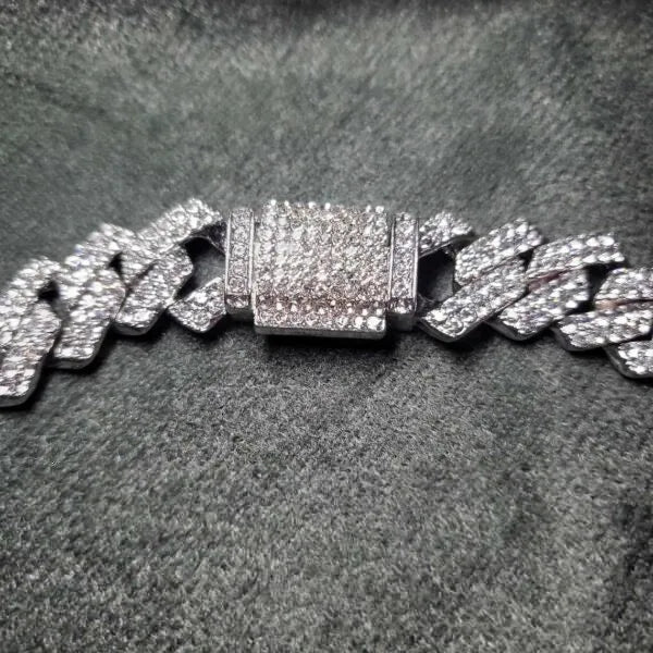 925-Sterling-Cuban-Link-Chain-600x600