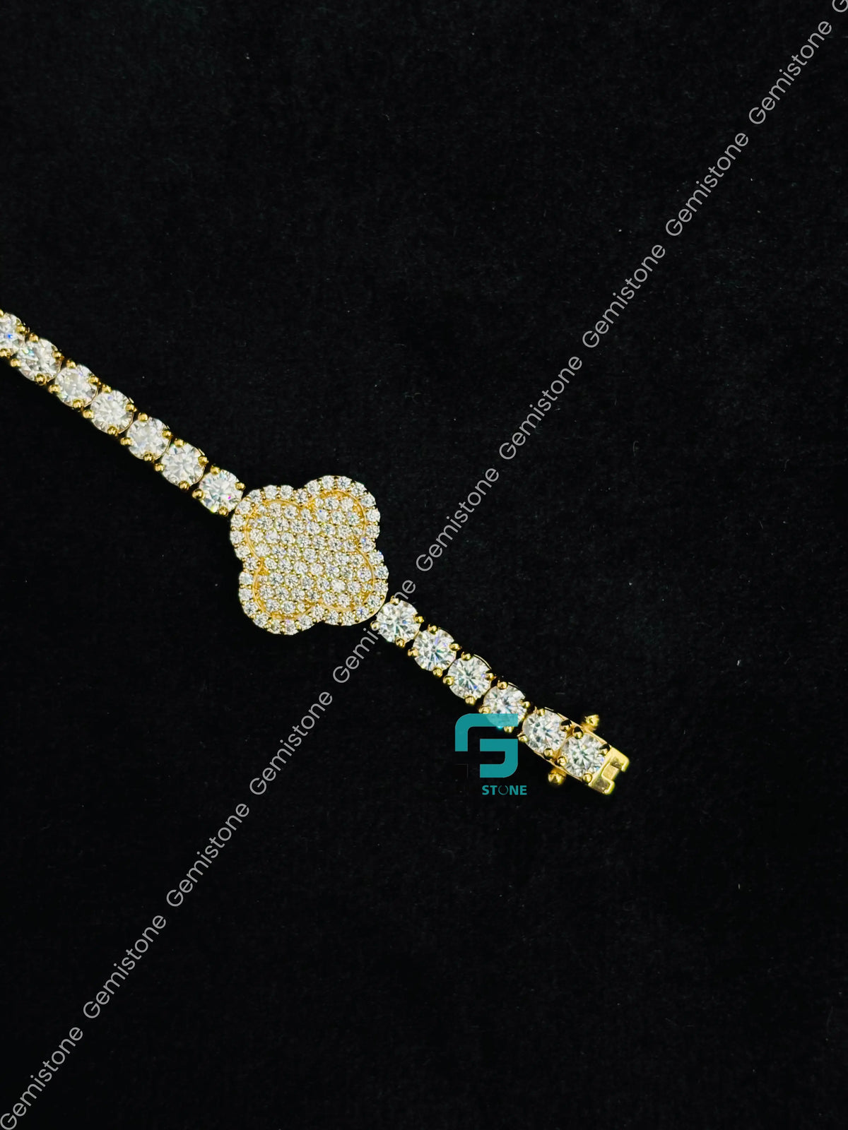 925 Silver Studded Tennis Moissanite Diamond Clover Bracelet