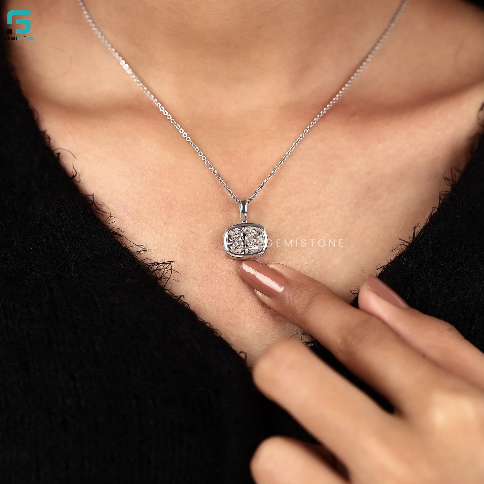 925 Silver Bezel Solitaire Charm Pendant