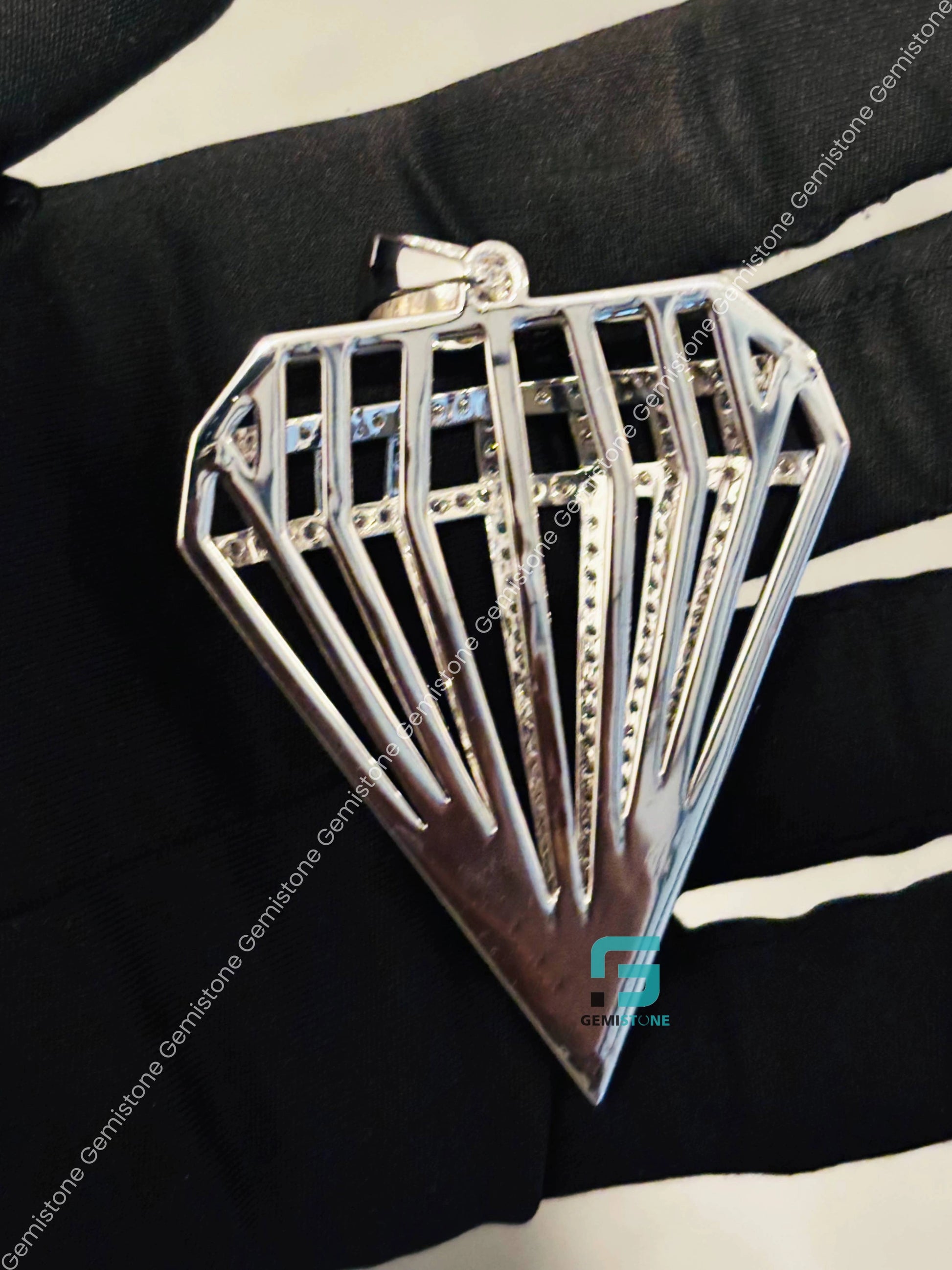 925 Silver Diamond Shape Moissanite Pendant