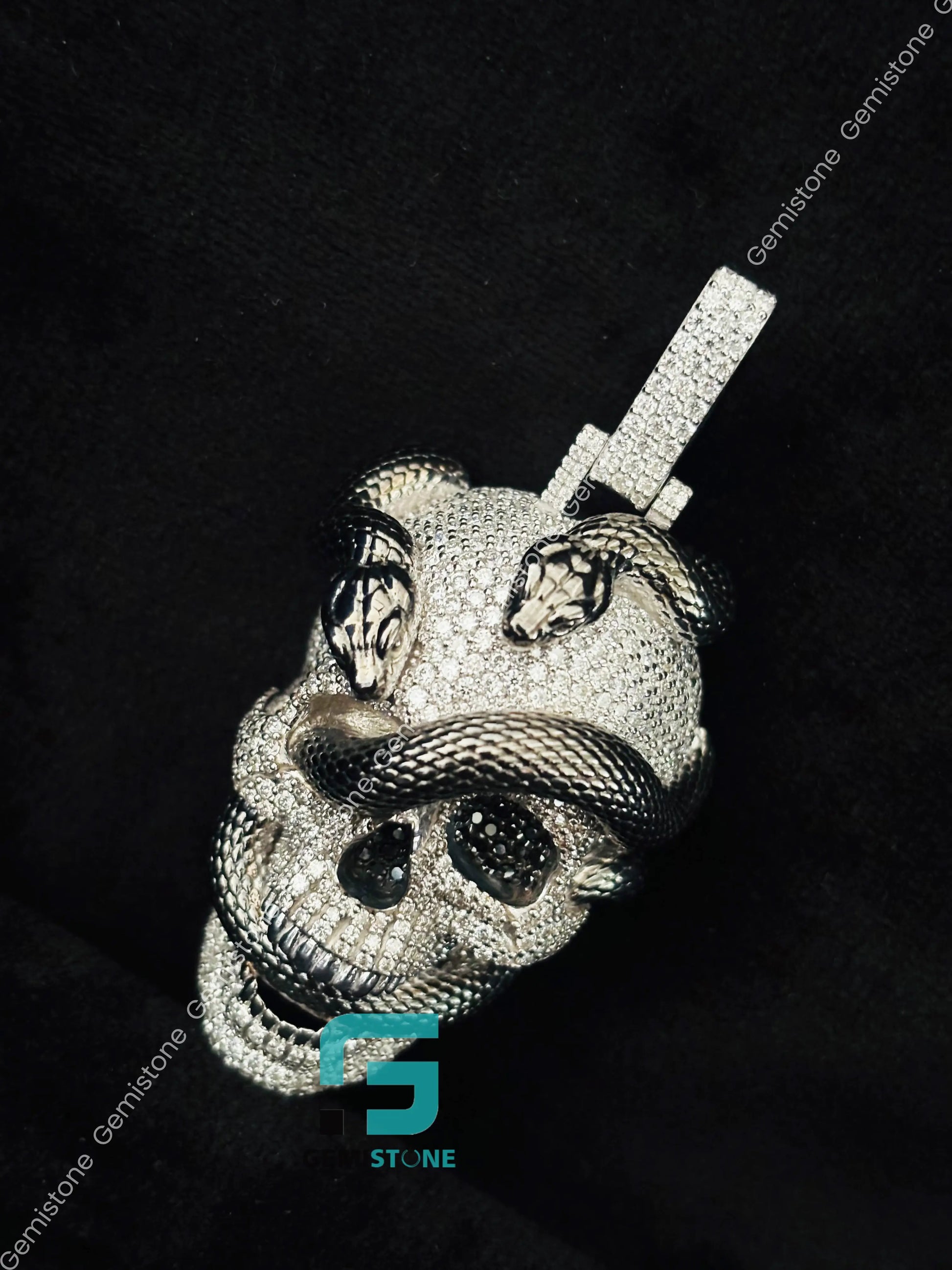 925 Silver Head Skull Moissanite Pendant For Men