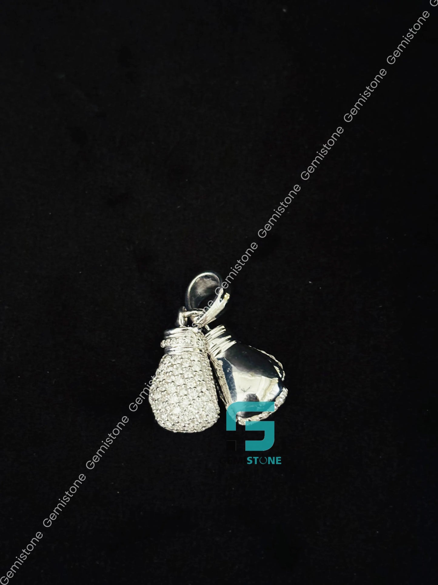 925 Silver Two Gloves Moissanite Iced Out Pendant For Men