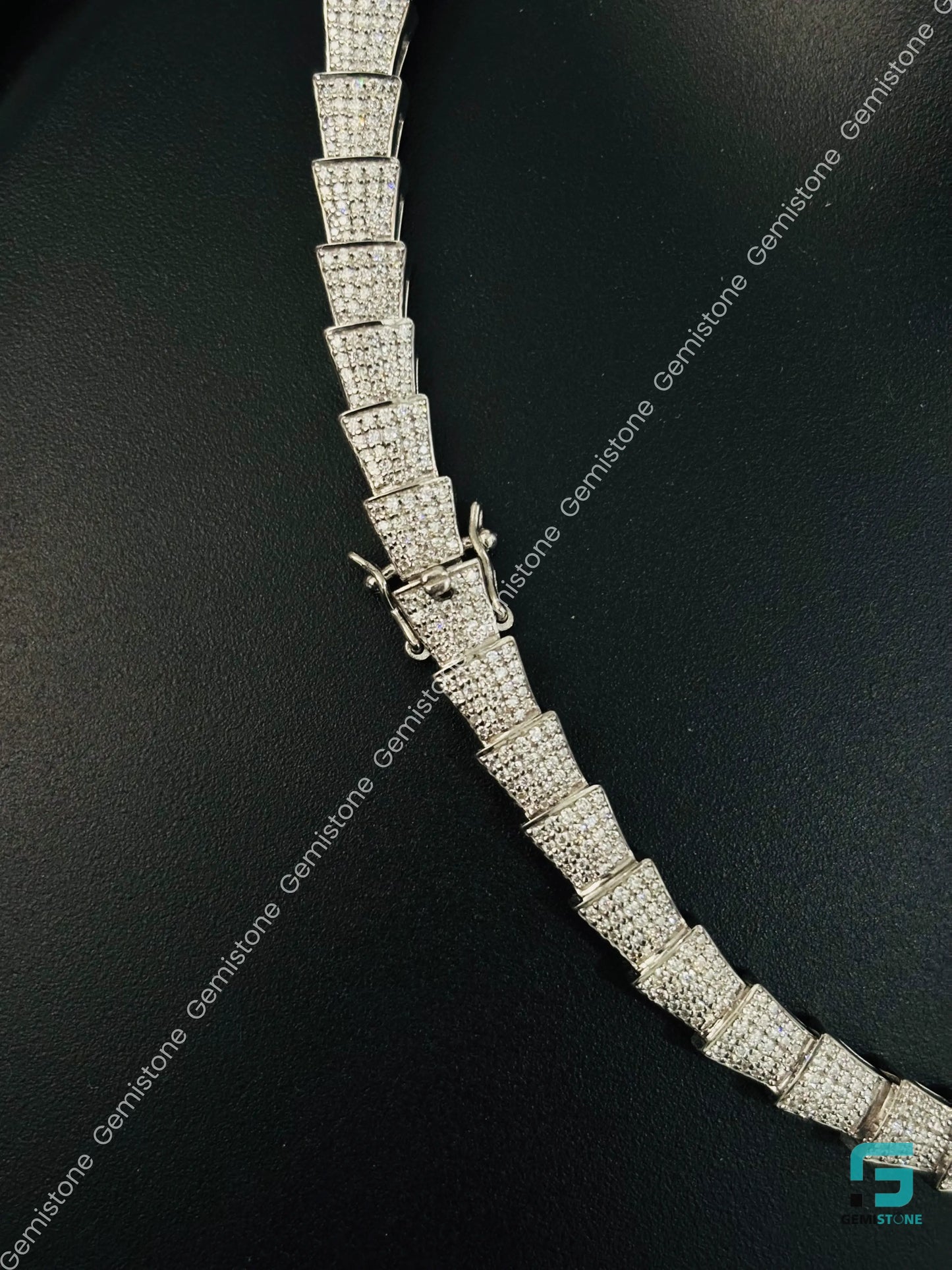 925 Sterling Silver Serpenti Round Cut Moissanite Diamond Necklace