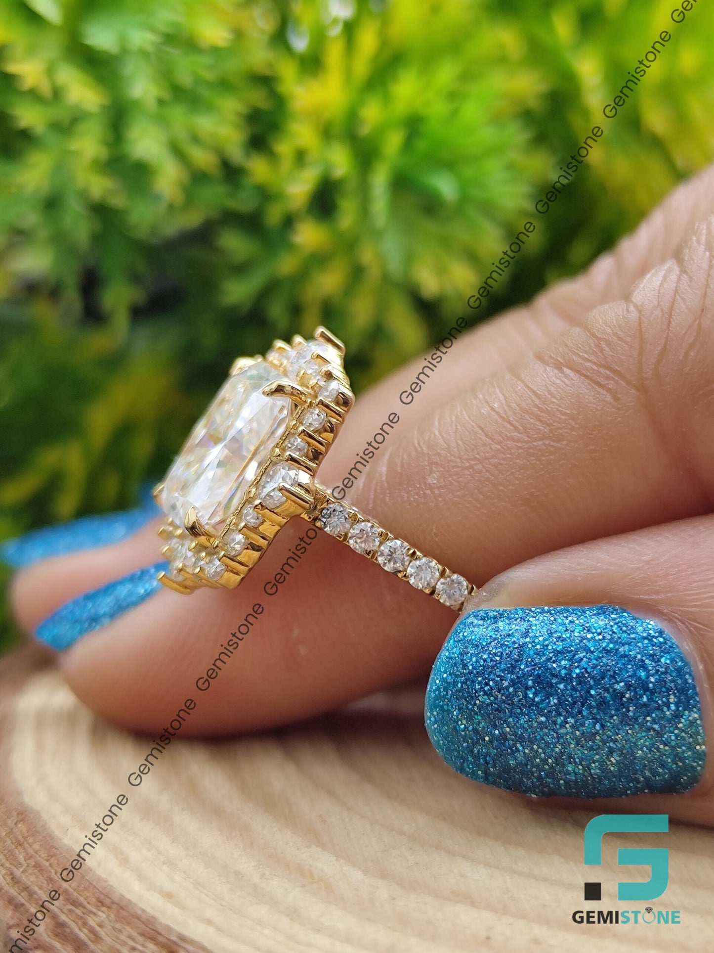 Vintage Style 4CT Radiant Cut Moissanite Halo Engagement Ring