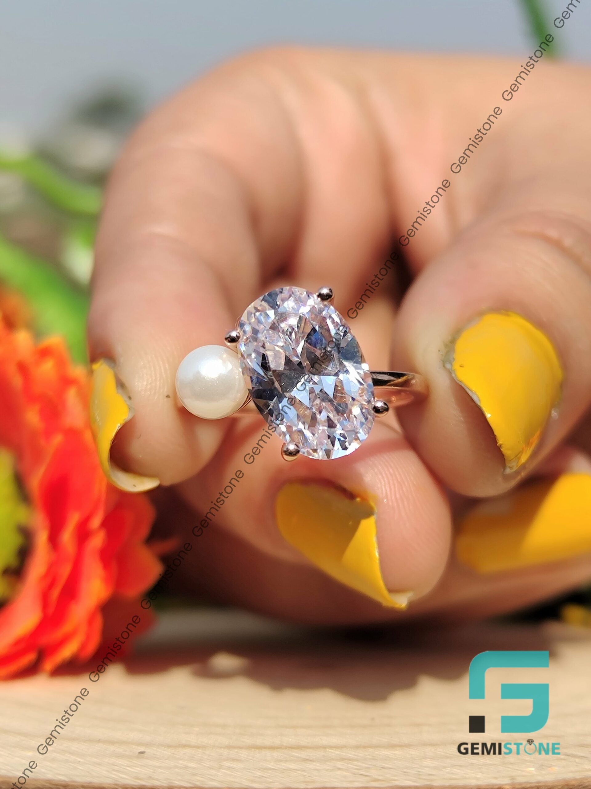 Ariana-Grande-Ring-2