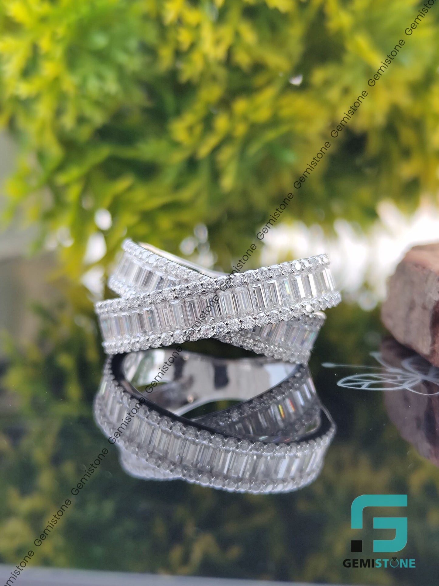VVS Diamond Round and Baguette Crossover Ring | Criss Cross Diamond Wedding Band
