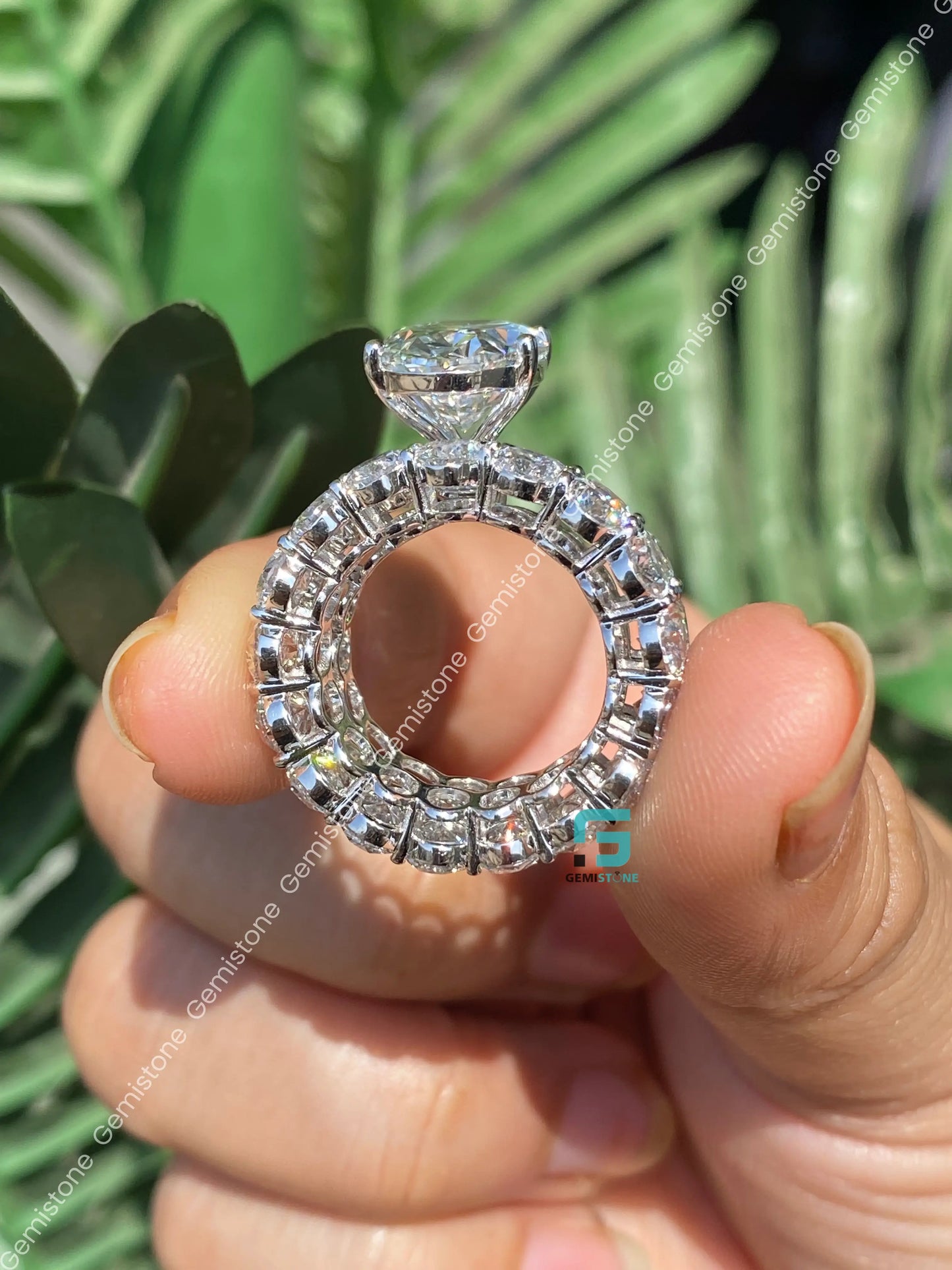 Big Oval Side Stone Moissanite Wedding Bridal Set