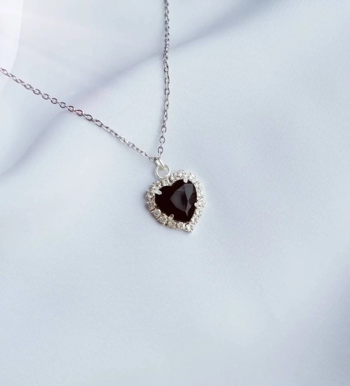 Black Heart Diamond Pendant Necklace For Women