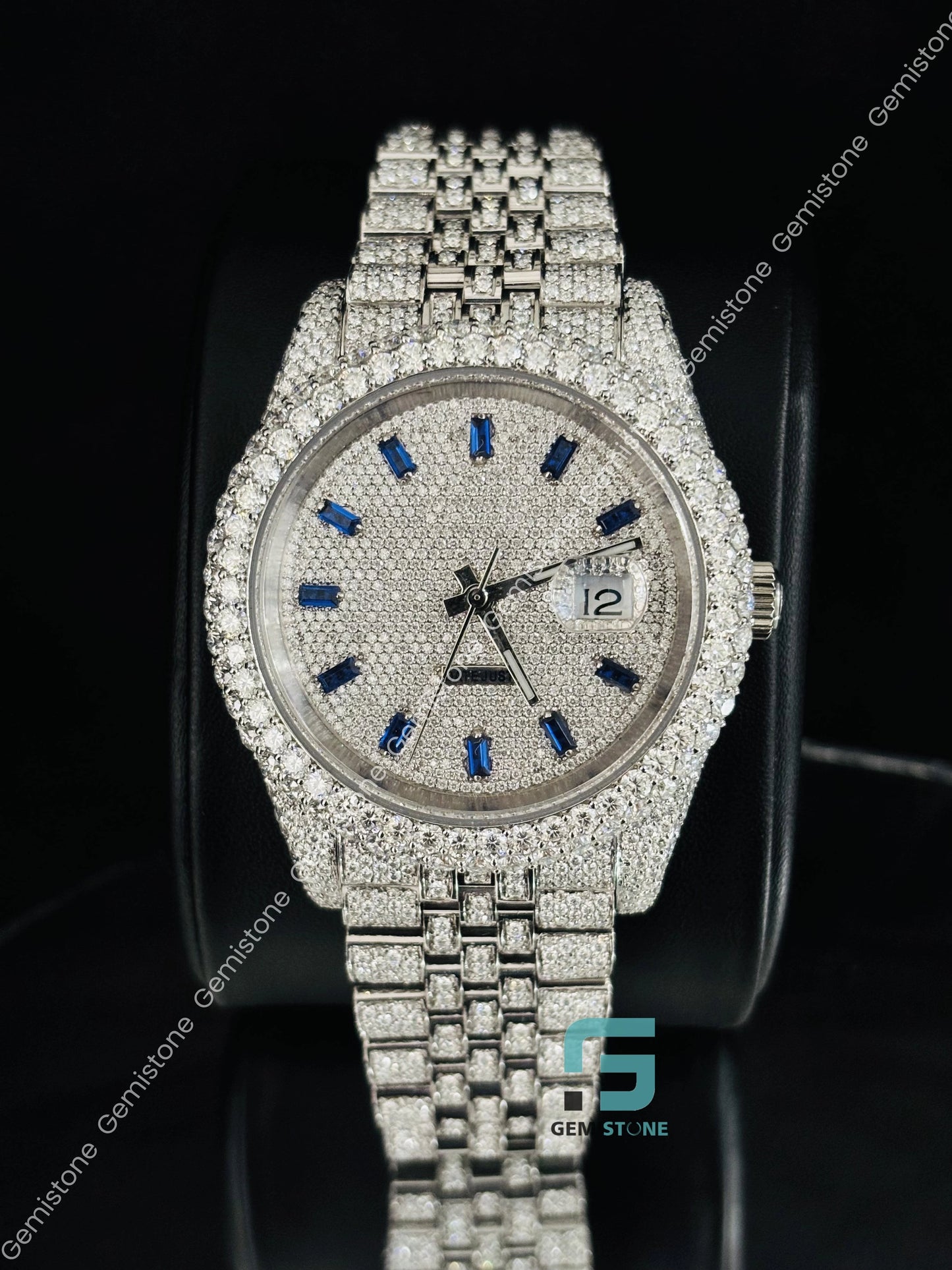 Bust Down Jubilee Strap Moissanite Watch