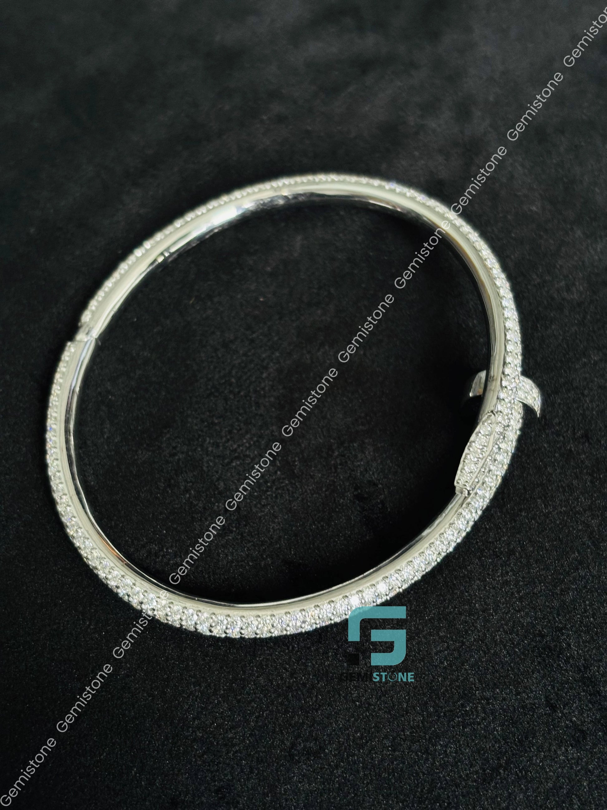 Bust Down Moissanite Catier Bracelet