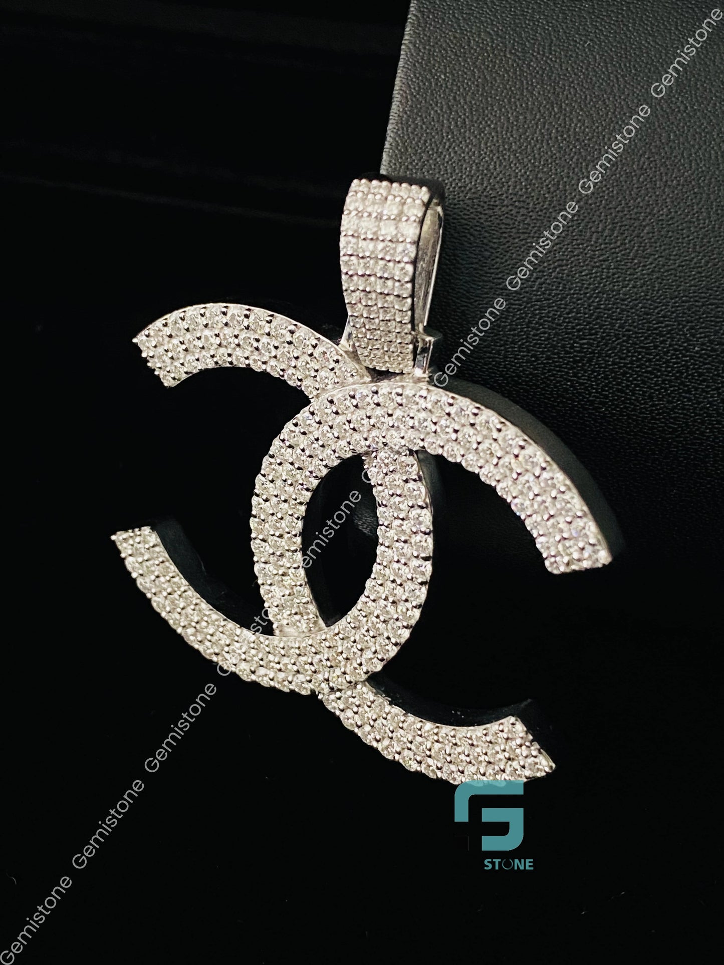Bust Down Moissanite Rappers Pendant
