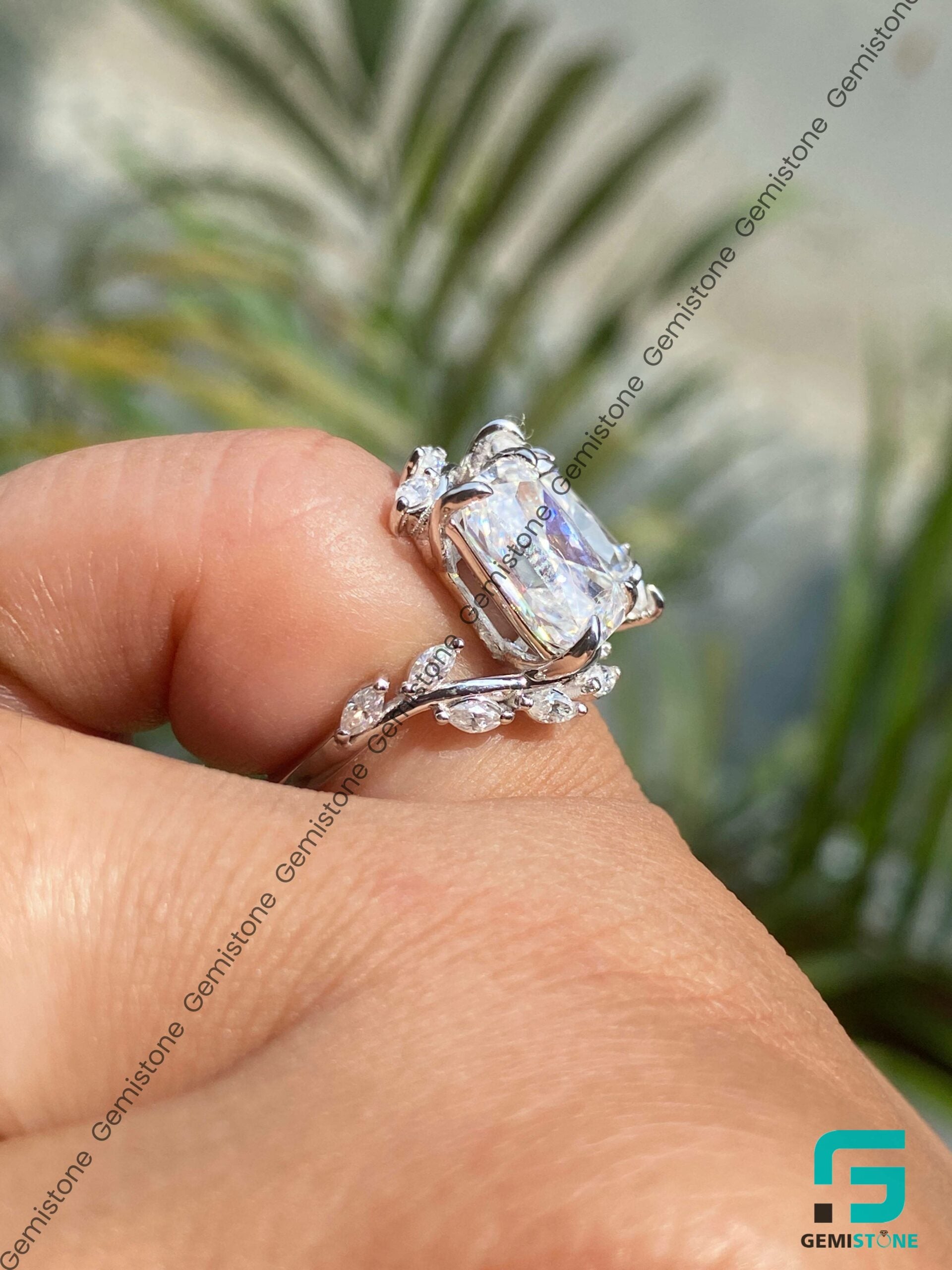 Celebrity-Engagement-Ring-
