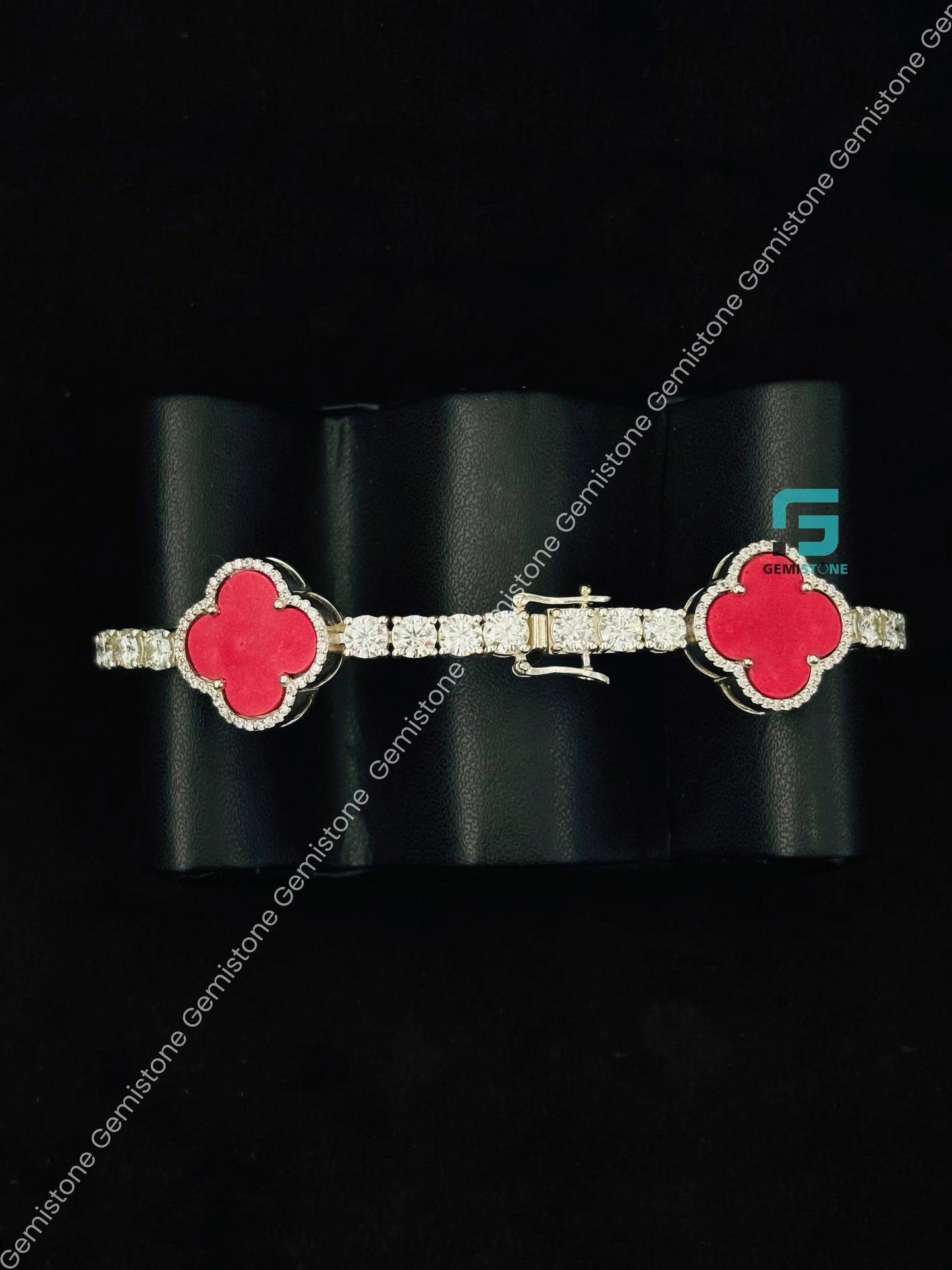 Clover Pink Bracelet