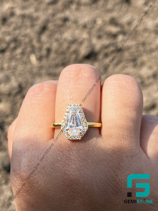 Coffin-Diamond-Ring