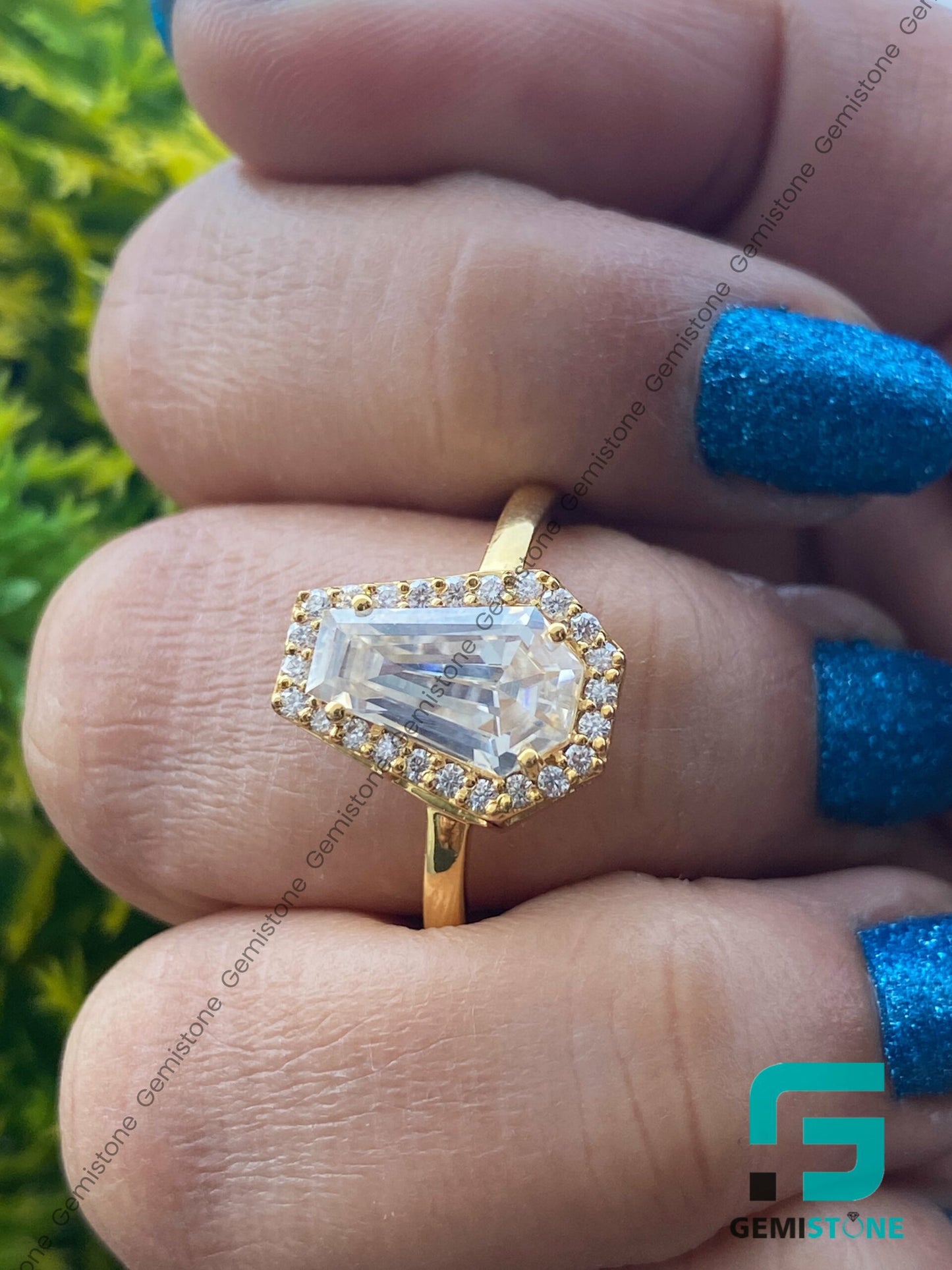 Vintage 4CT Coffin Cut Moissanite Halo Engagement Ring