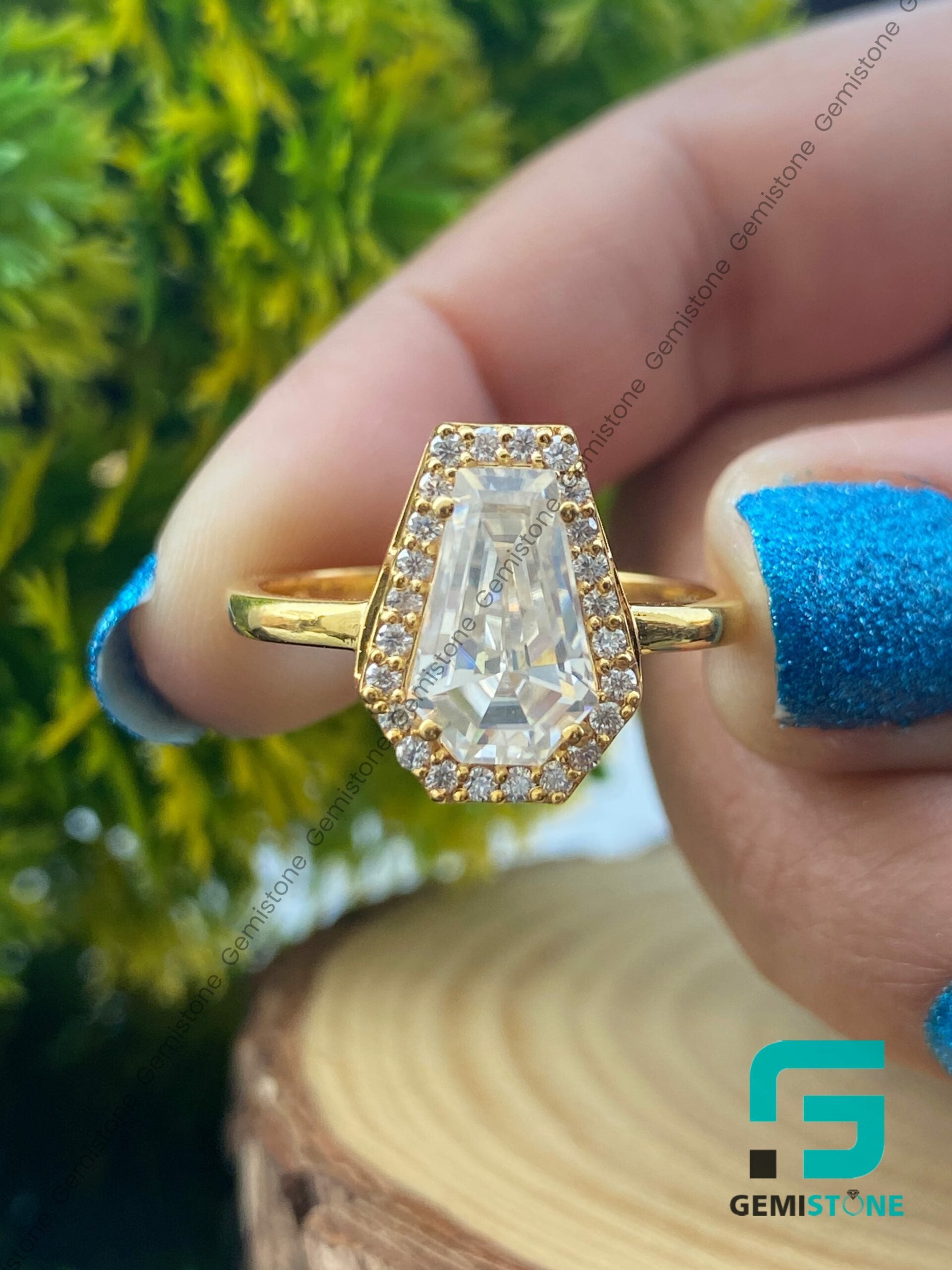 Coffin-Moissanite-Ring
