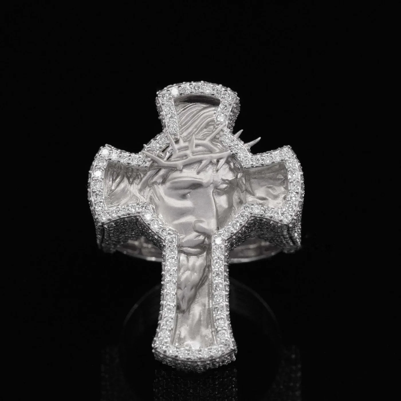 Criss-Cross-Ring
