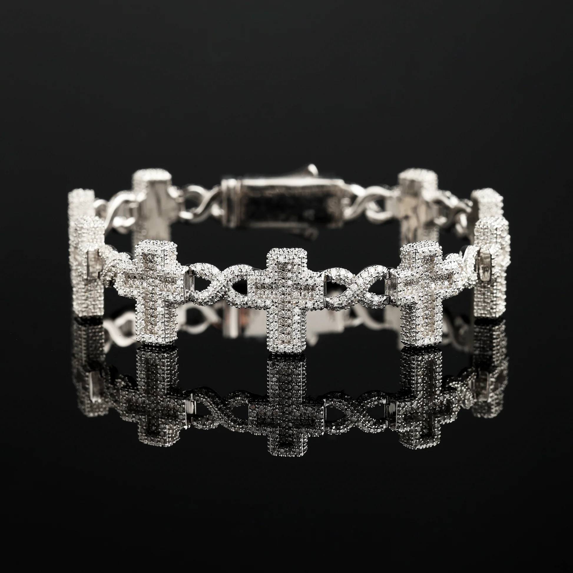 Cross-Link-Diamond-Bracelet