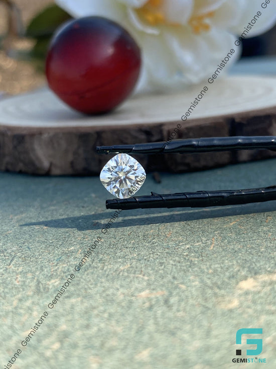 D Colorlees VVS 1.00CT to 5.00CT Loose Moissanite Cushion Cut Stone