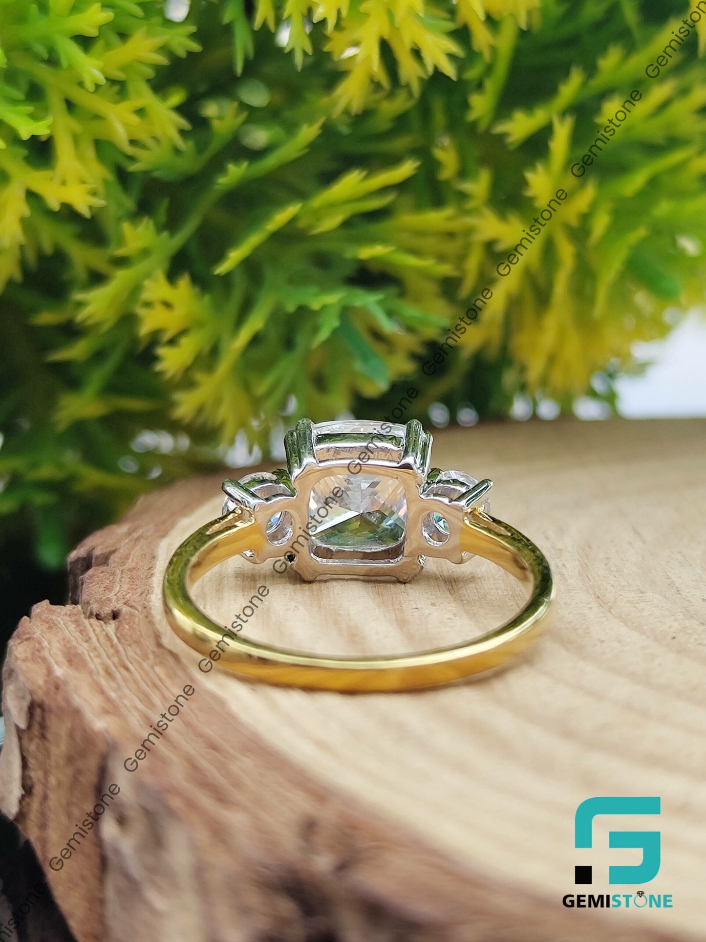 Cushion-Diaomond-Ring