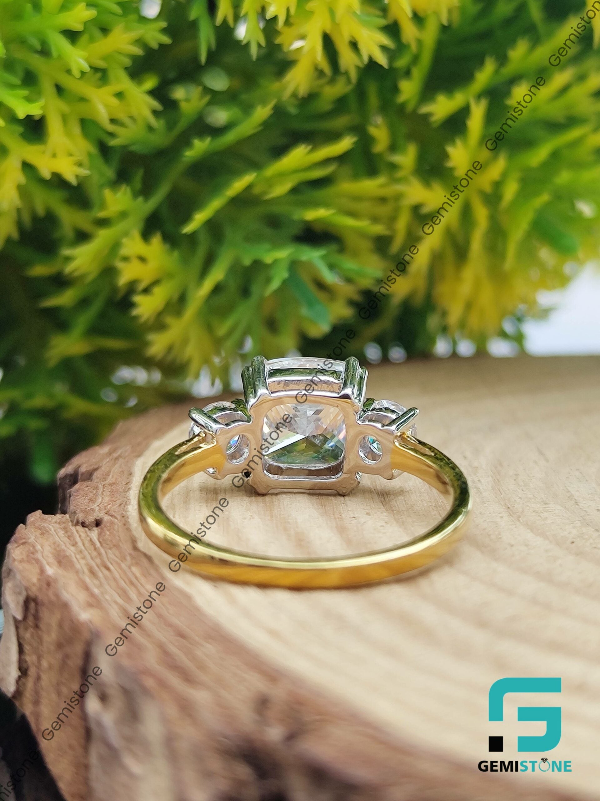 Cushion-Diaomond-Ring