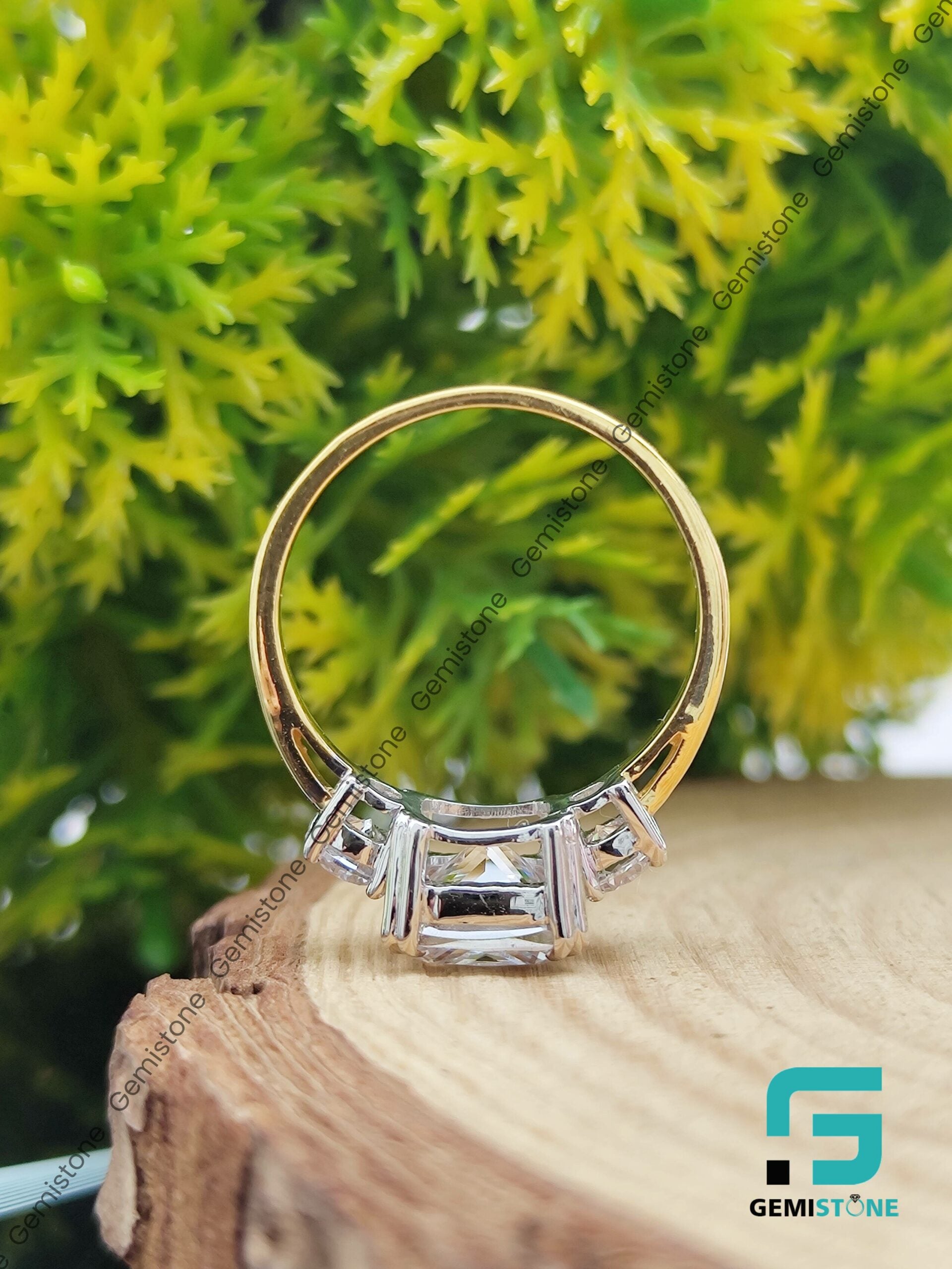 Cushion-Moissanite-Ring