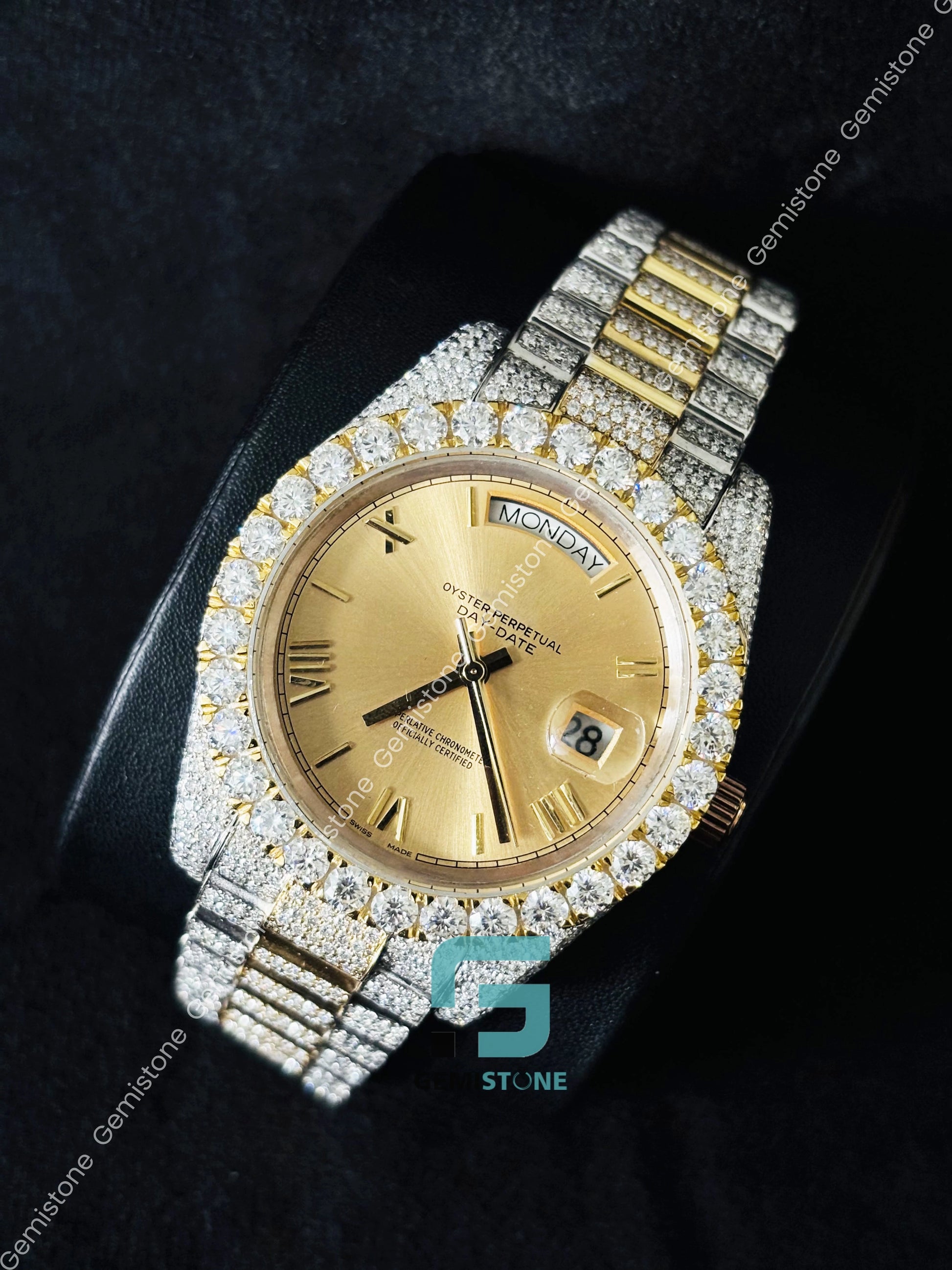 Day Date Moissanite Big Bezel Watch