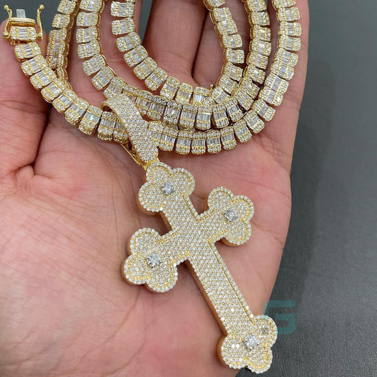 Large Hip Hop Moissanite Iced Out Cross Pendant