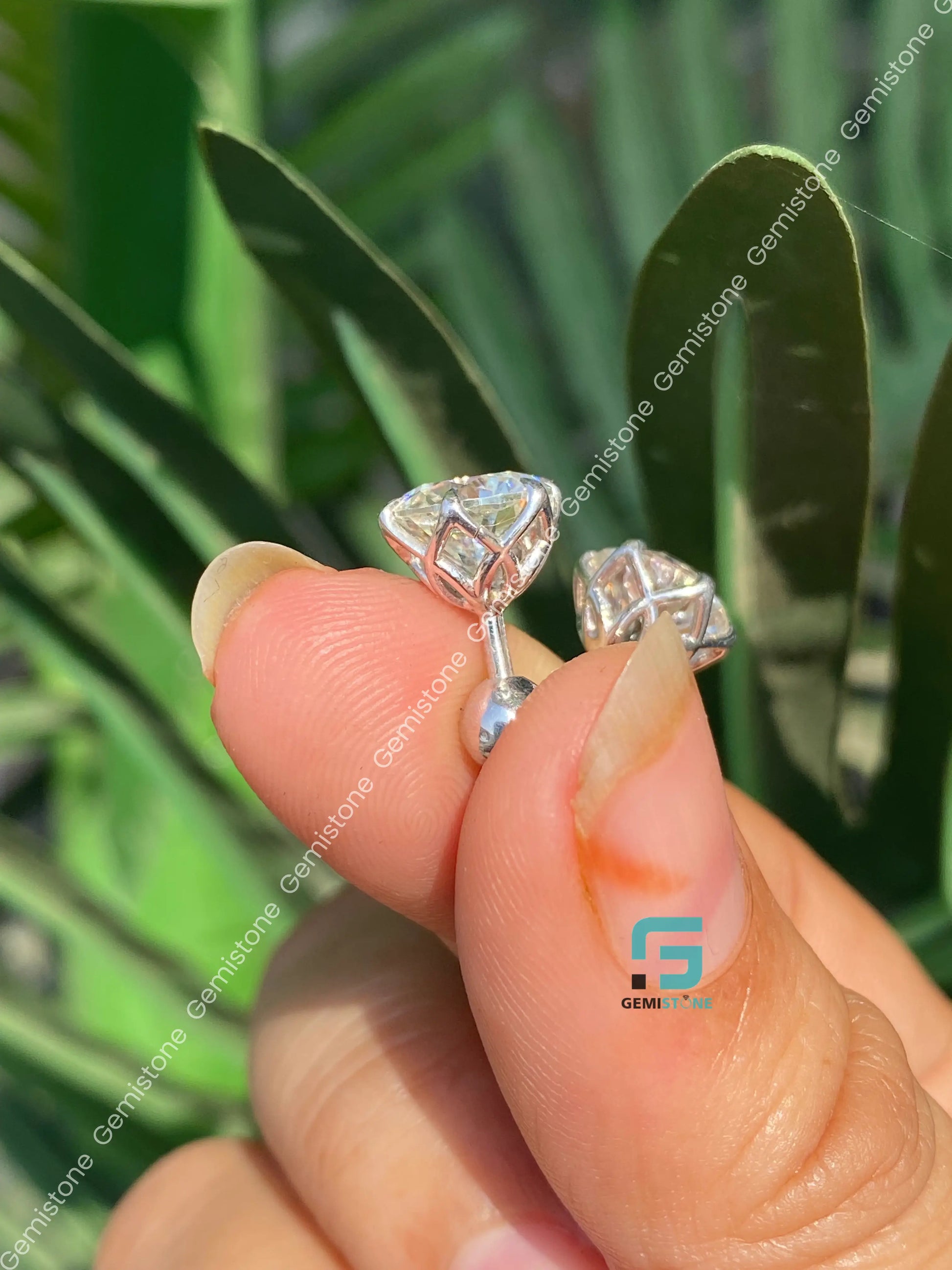 Diamond Solitaire Studs Earrings