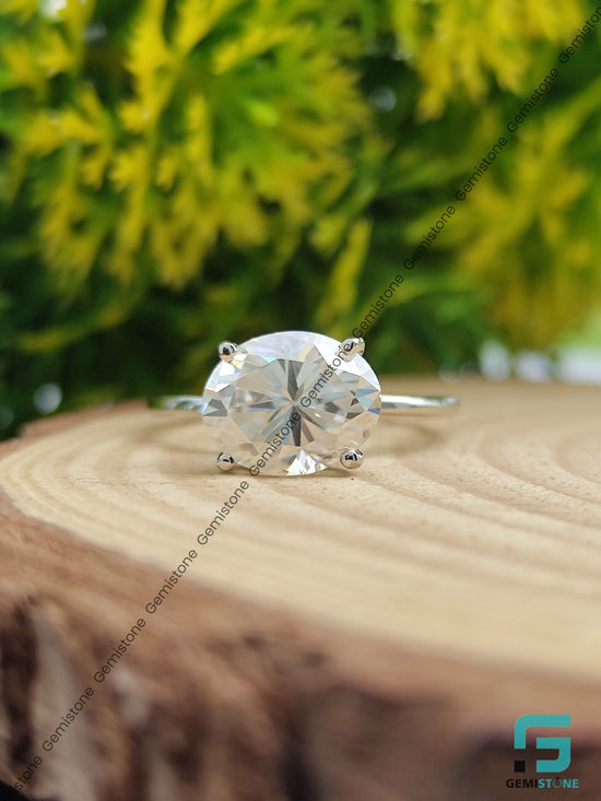 East-West-Oval-Ring