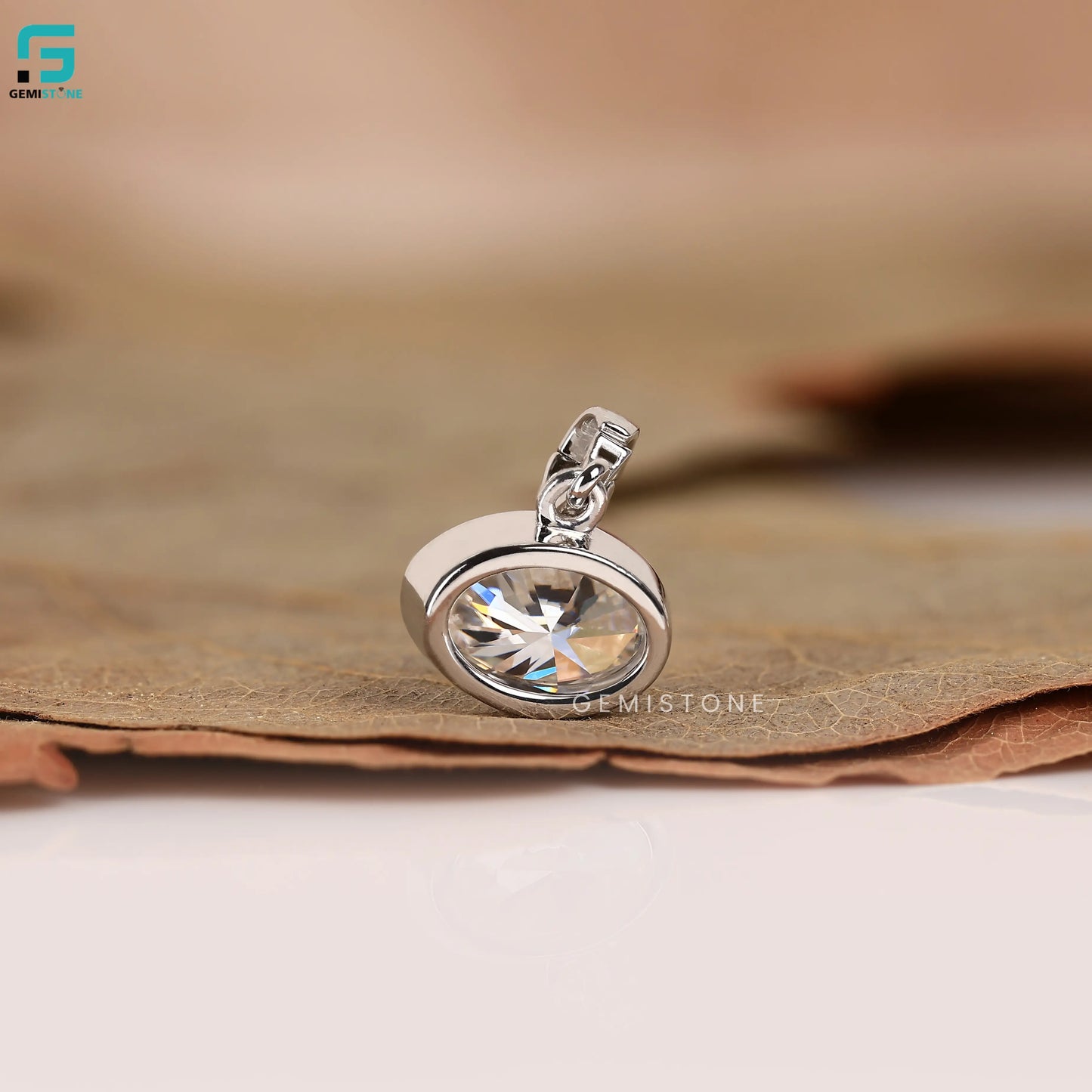 East West Oval Lab Grown Diamond Pendant For Women