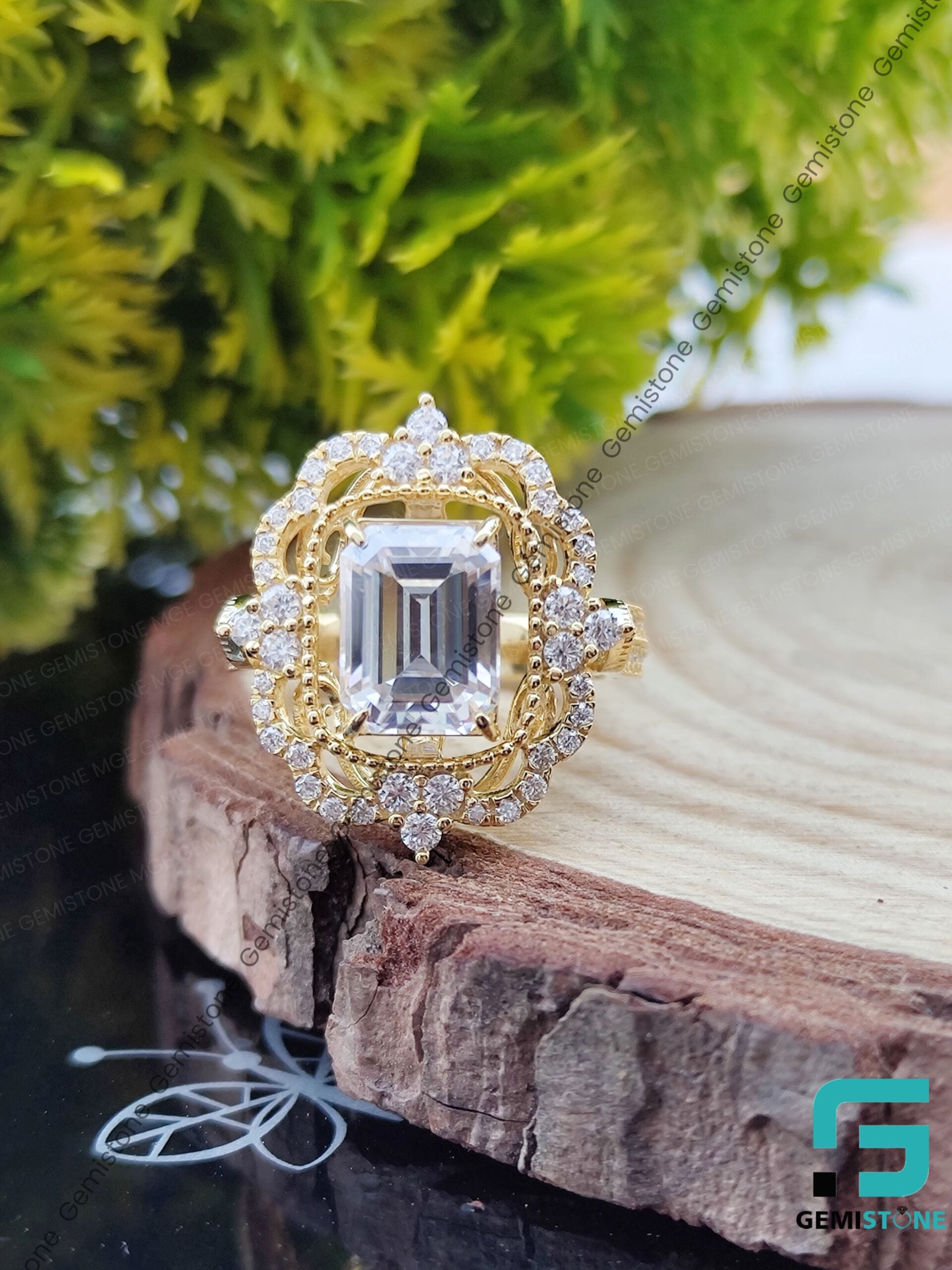 Emerald-Cut-Moissanite-Engagement-Ring