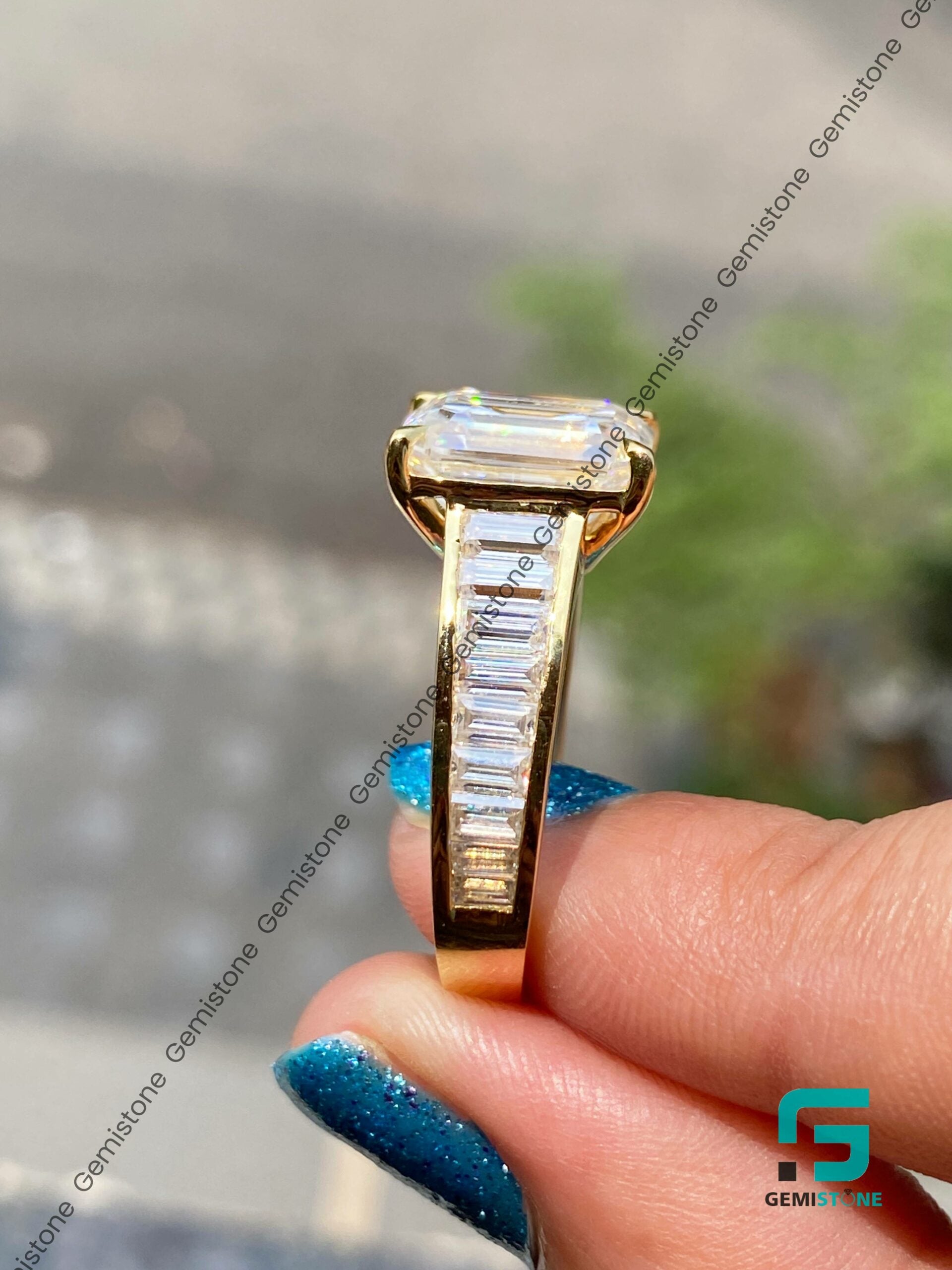 Emerald-Moissanite-1