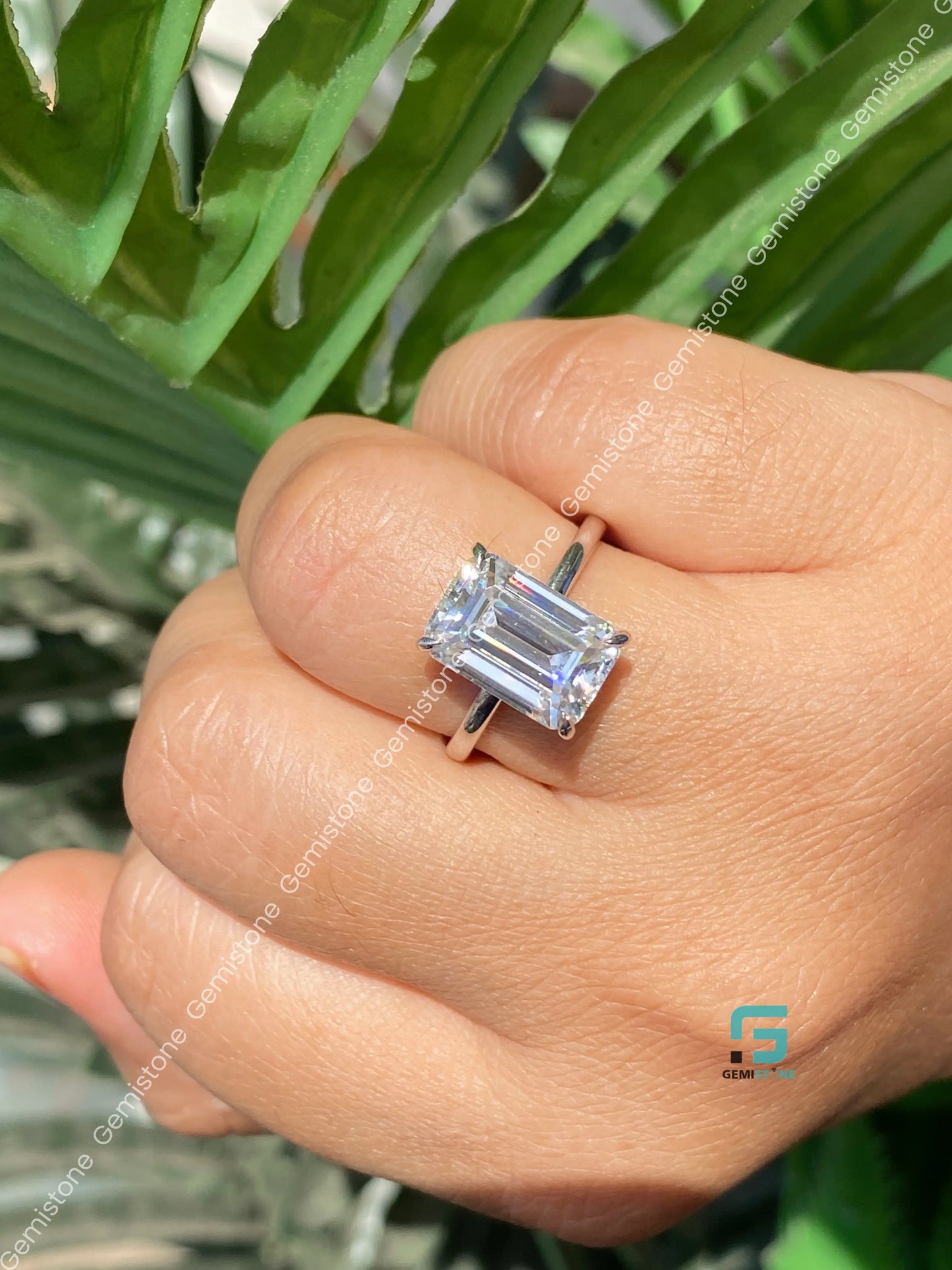 Emerald Moissanite Anniversary Ring For Women