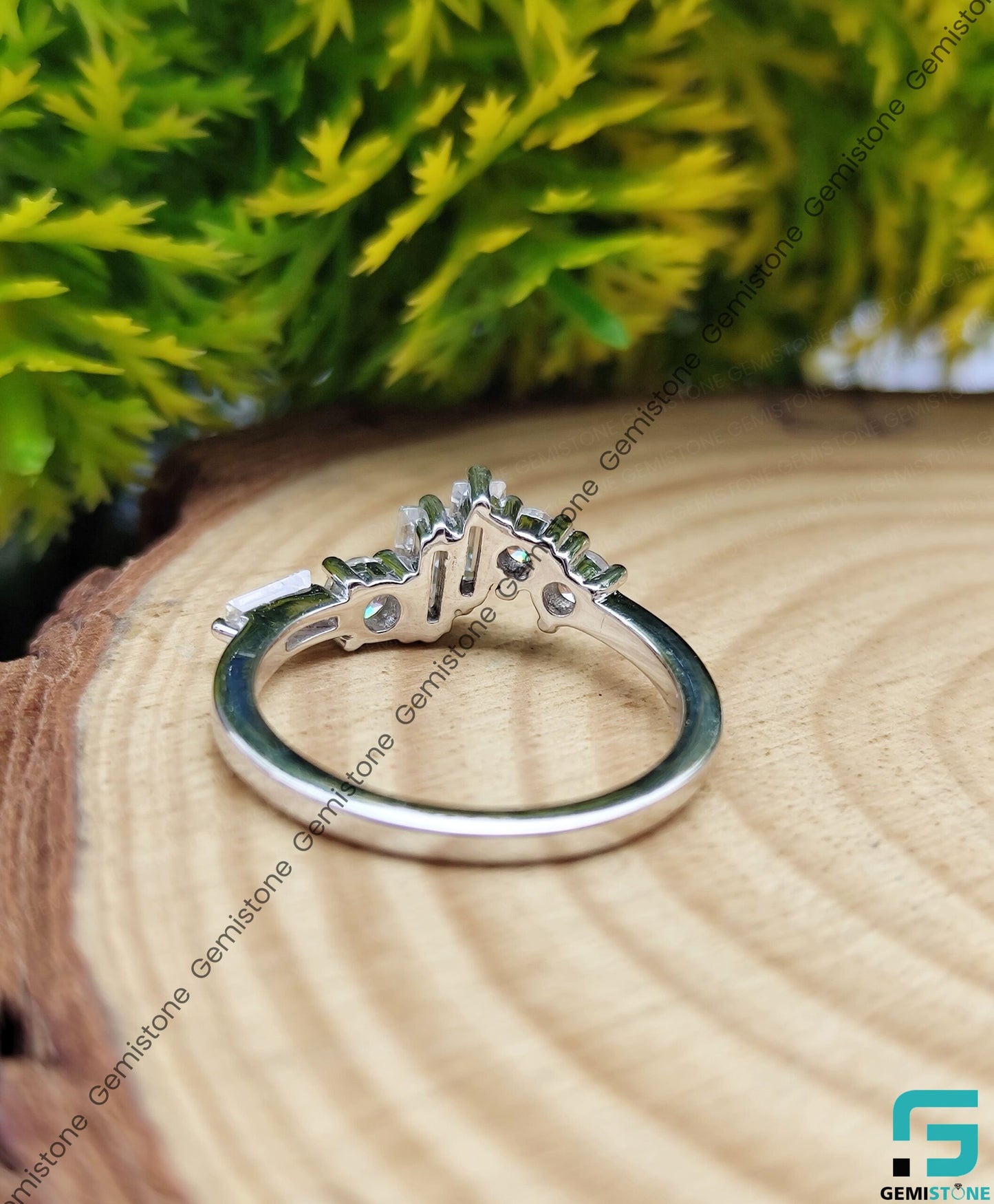 Baguettte and Round Cut Moissanite Curved Stacking Wedding Band