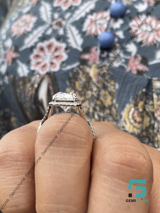 Engagement-Ring-for-Her