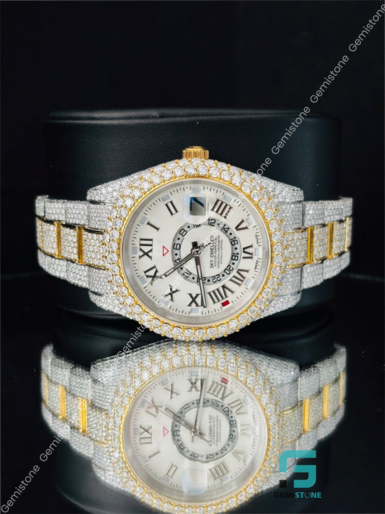Fully Iced Out White Dial Moissanite Watch_2