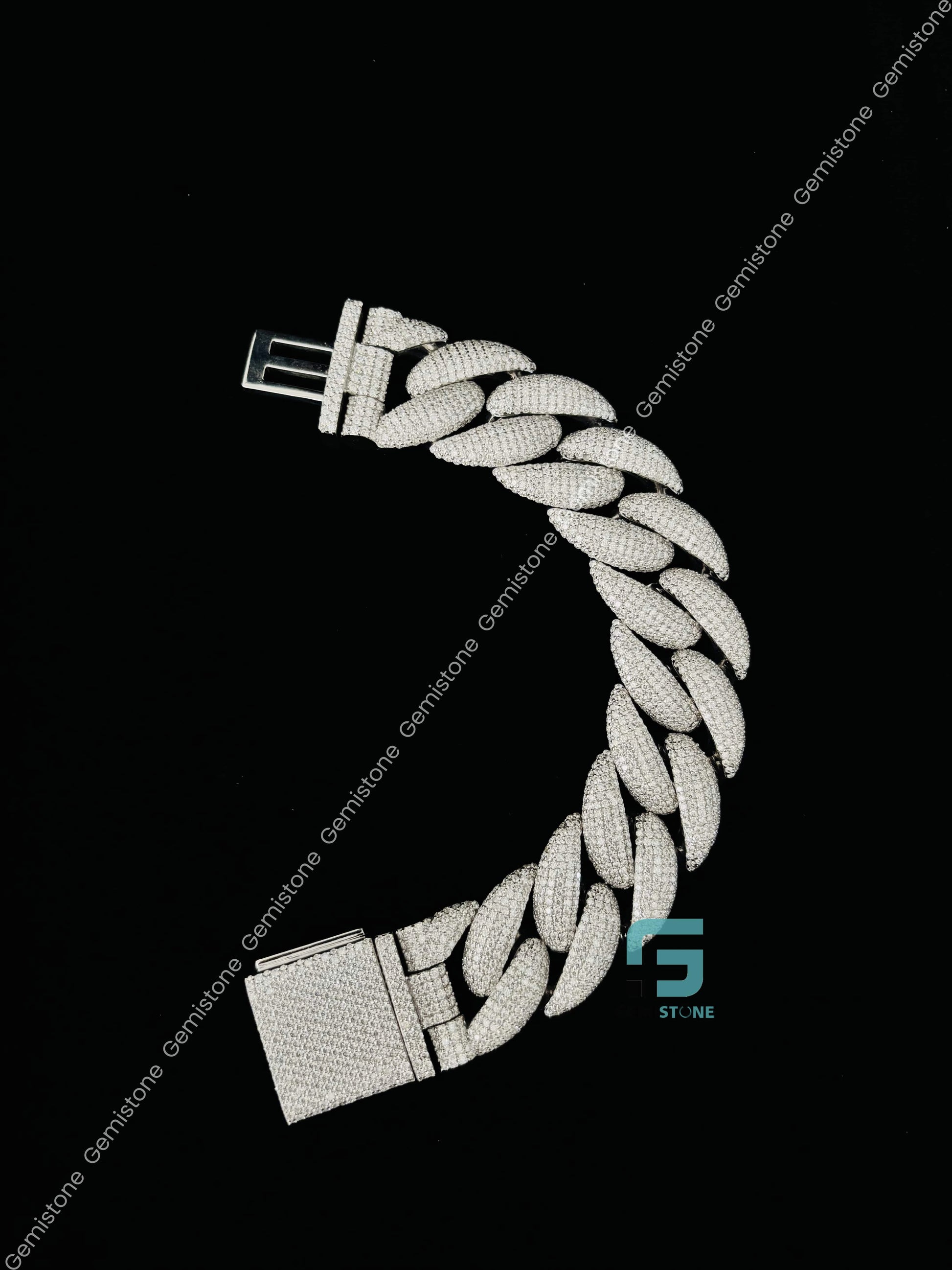 Fully Studded VVS Moissanite Bracelet