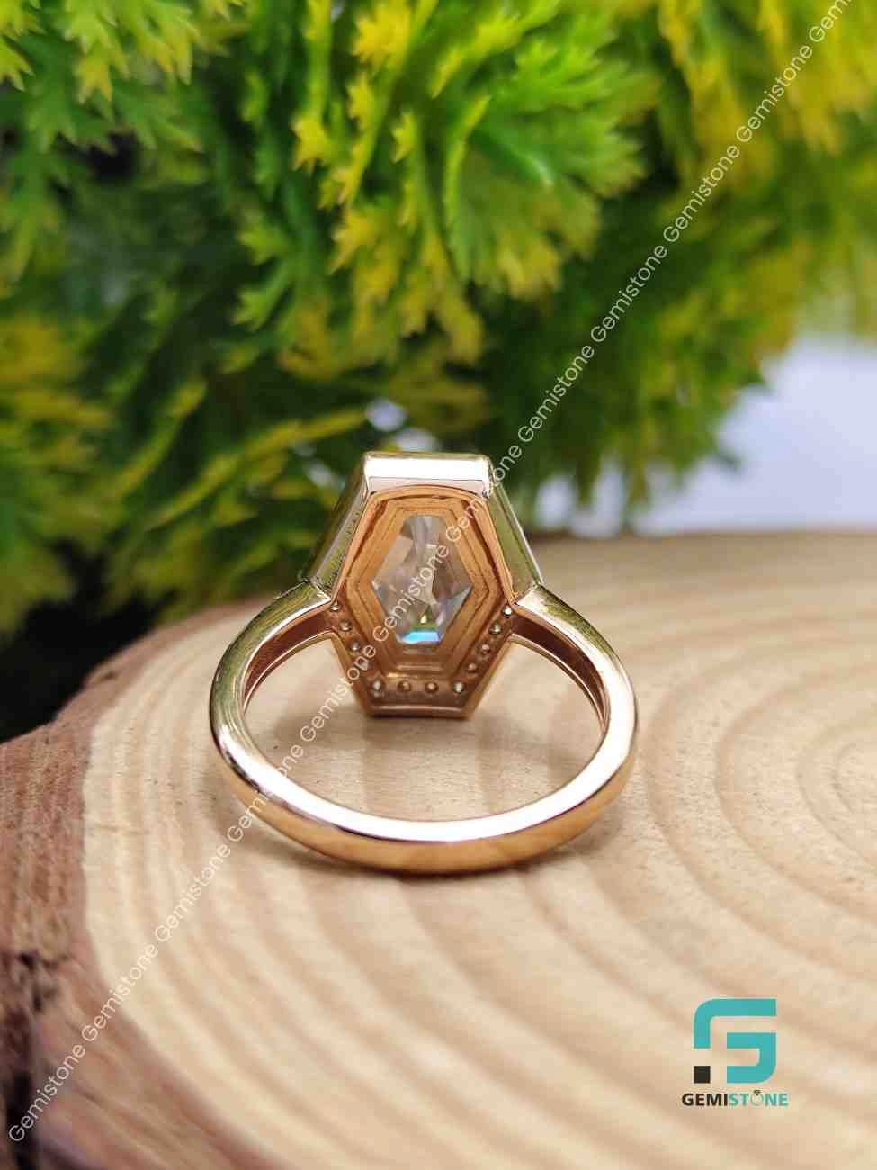 Hexagon_Cut_Moissanite_Ring