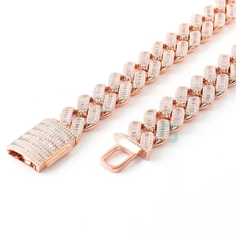 Iced-Out-Baguette-Cut-Moissnaite-Cuban-Link-Chain