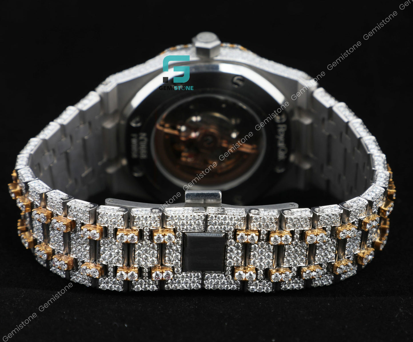 Iced-Out-Diamond-Watch-scaled