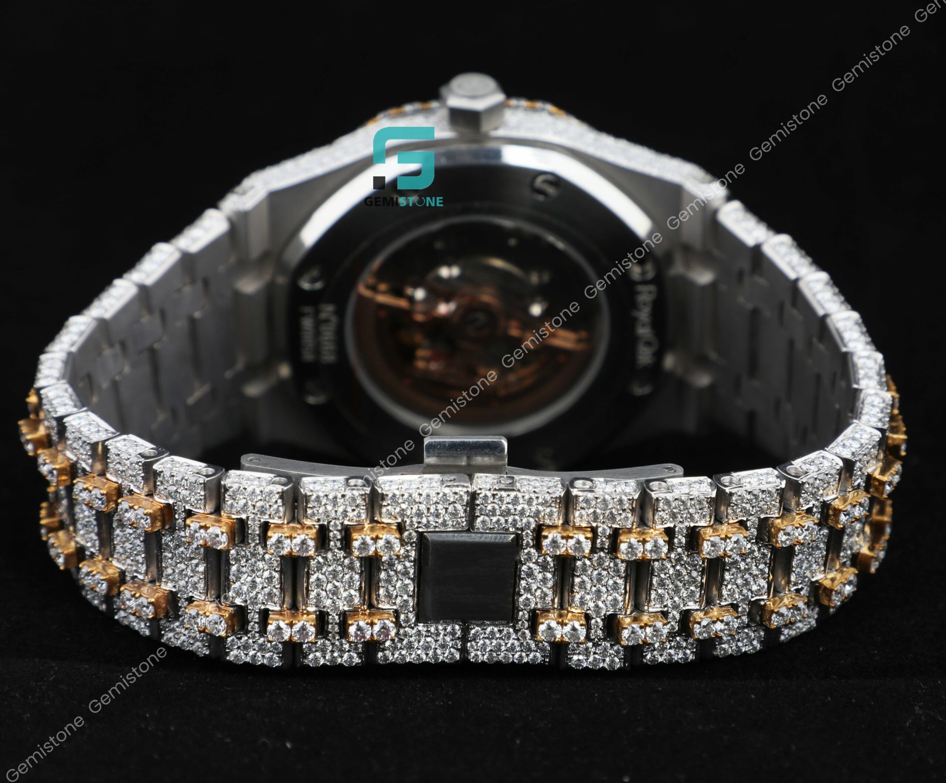 Iced-Out-Diamond-Watch-scaled