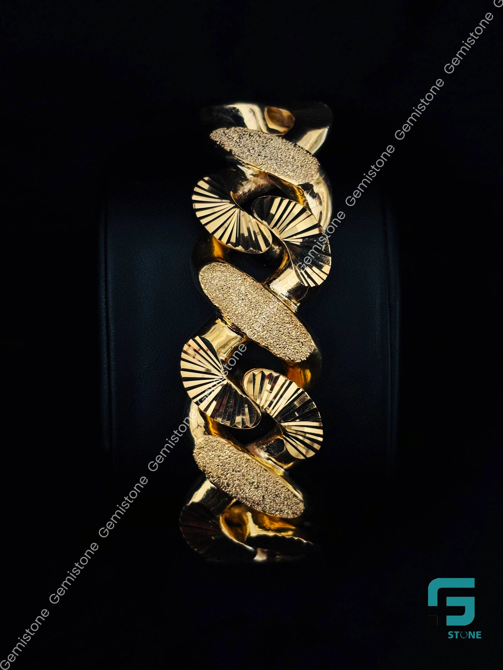 Iced Out Luxury Cuban link Bracelet