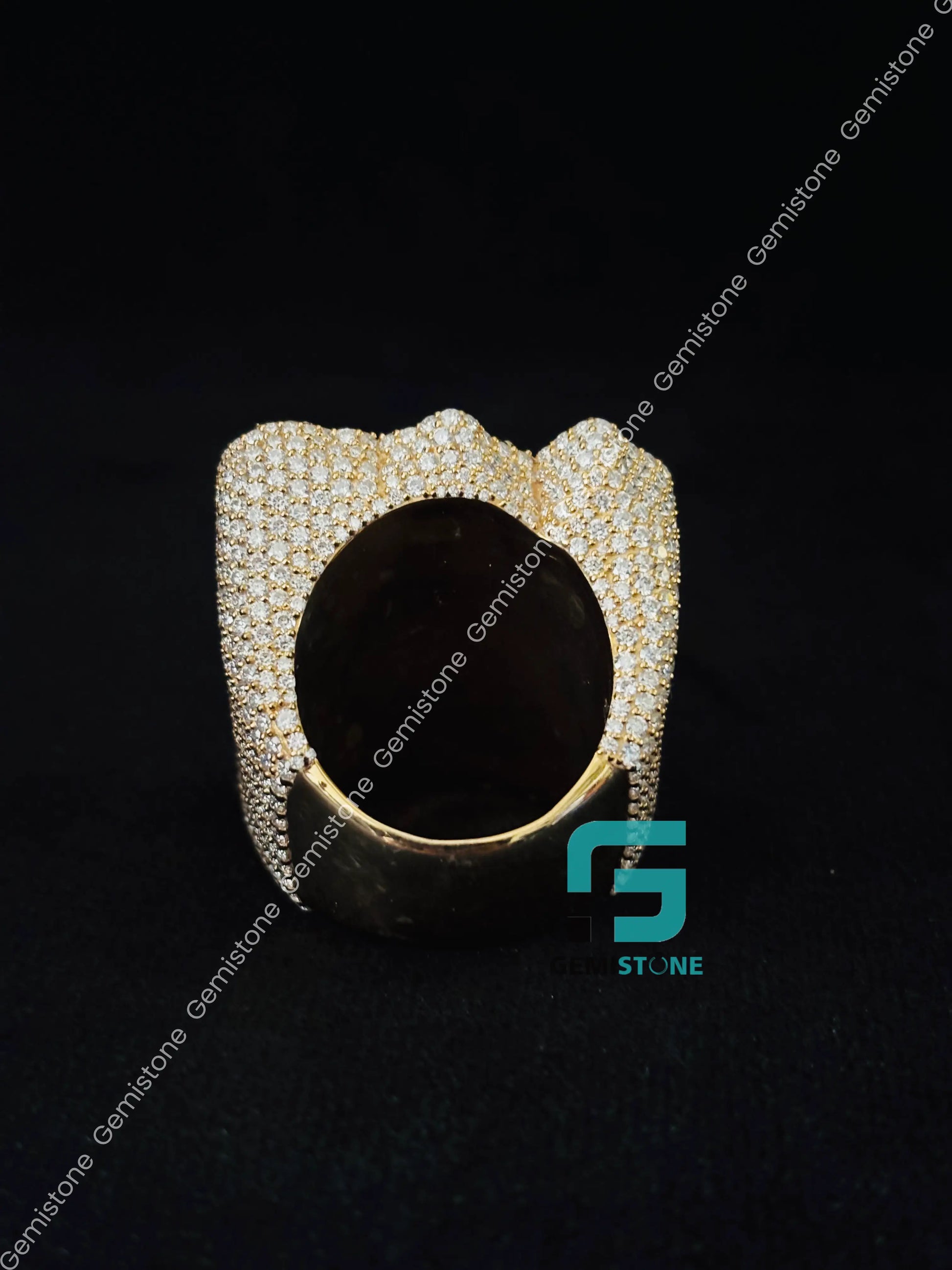 Iced Out Moissanite Diamond Studded Sneake Ring