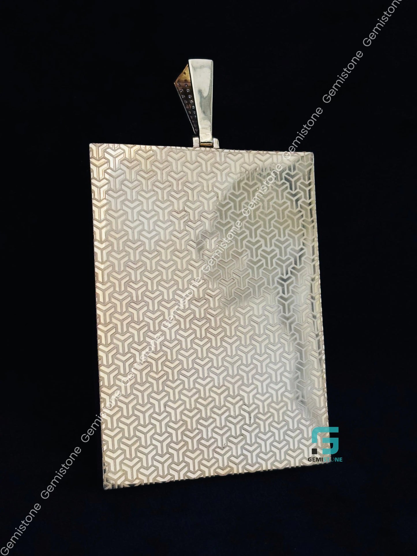 925 Yellow Gold Plated Moissanite King Card Pendant