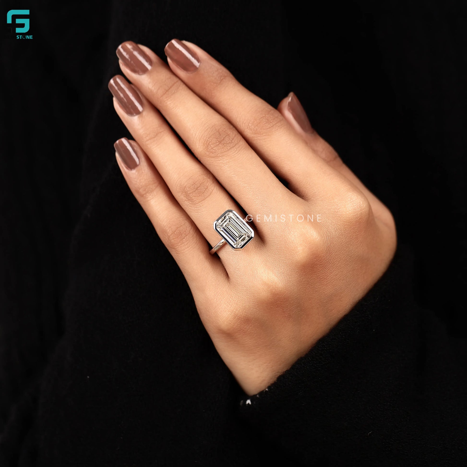 Lab Grown Diamond Emerald Cut Simple Solitare Wedding Ring 