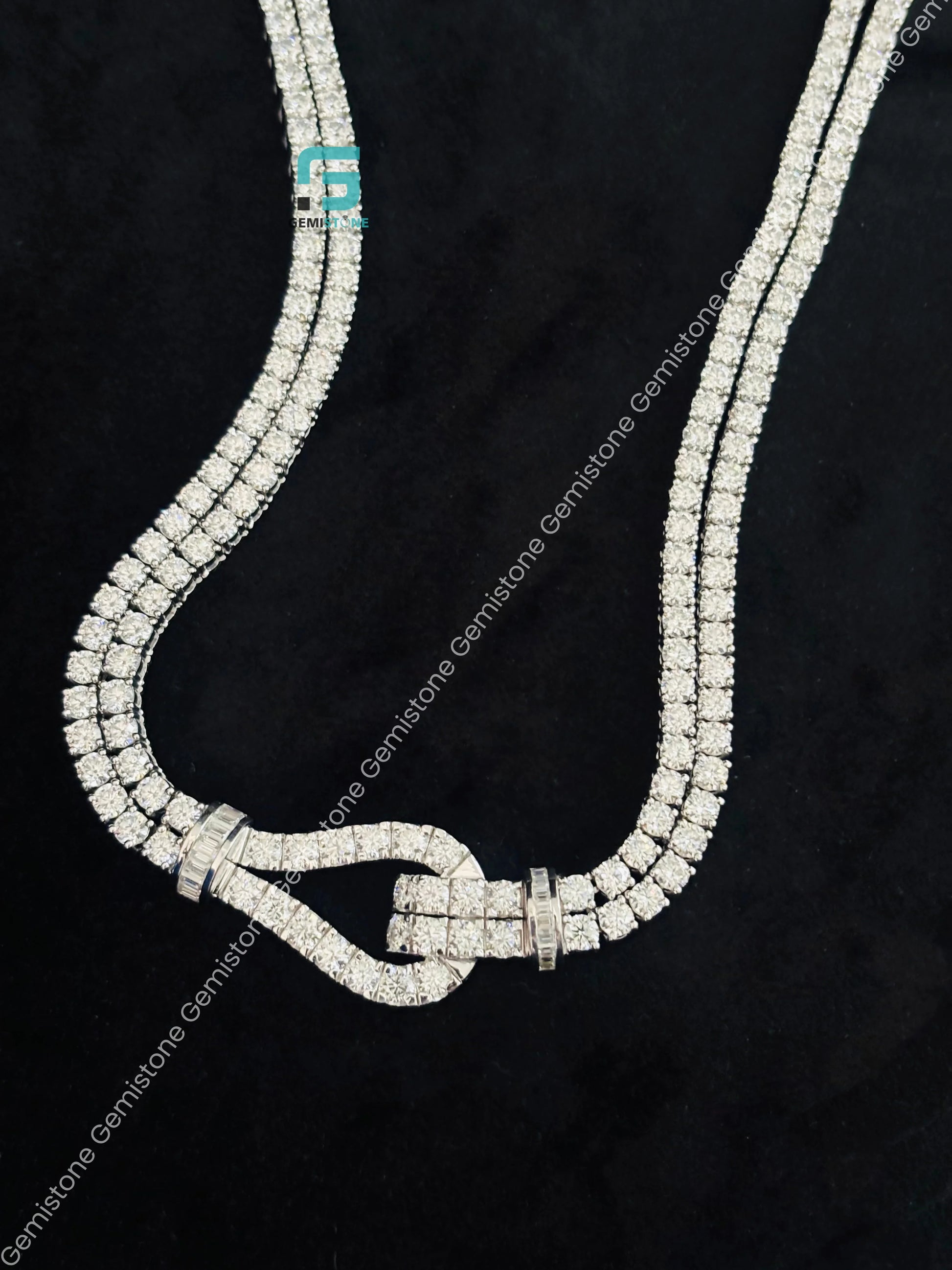 Lasso Moissanite Necklace