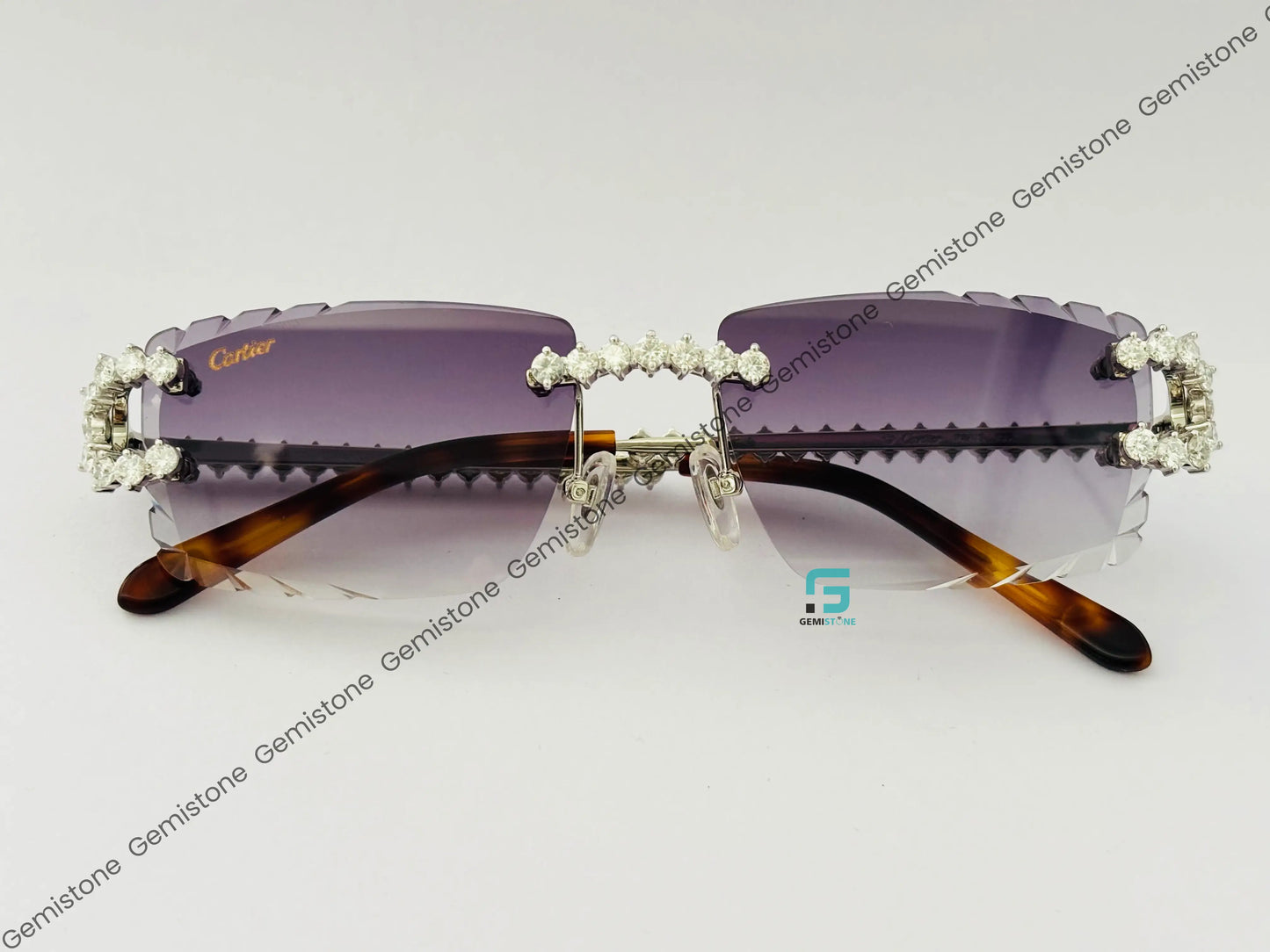 Lightweightand Comfortable Sunglasses