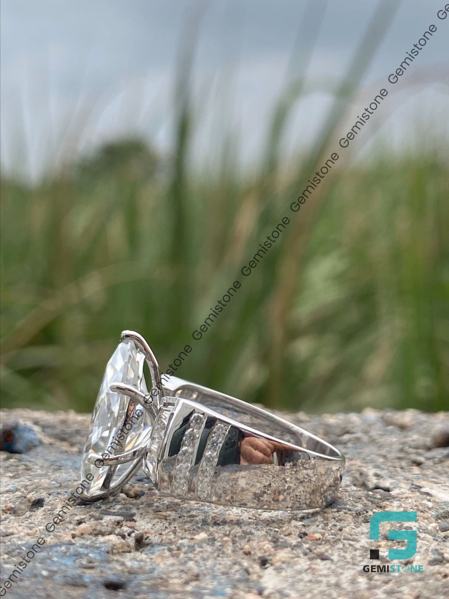 14K White Gold Cluster Diamond Marquise Baguette Ring